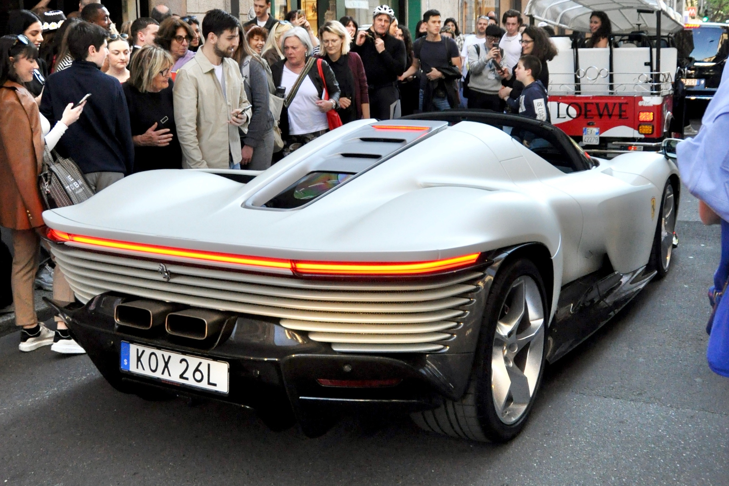 ferrari,  812,  812 competizione,  812 competizione A,  sp3,  daytona sp3,  ferrari icona,  ferrari sp3,  ferrari daytona sp3,  sieu xe,  hypercar,  Zlatan Ibrahimovic,  Ibrahimovic,  cau thu,  lamborghini,  mclaren,  aston martin,  bugatti,  koenigsegg,  pagani,  maserati,  porsche,  ac milan anh 11