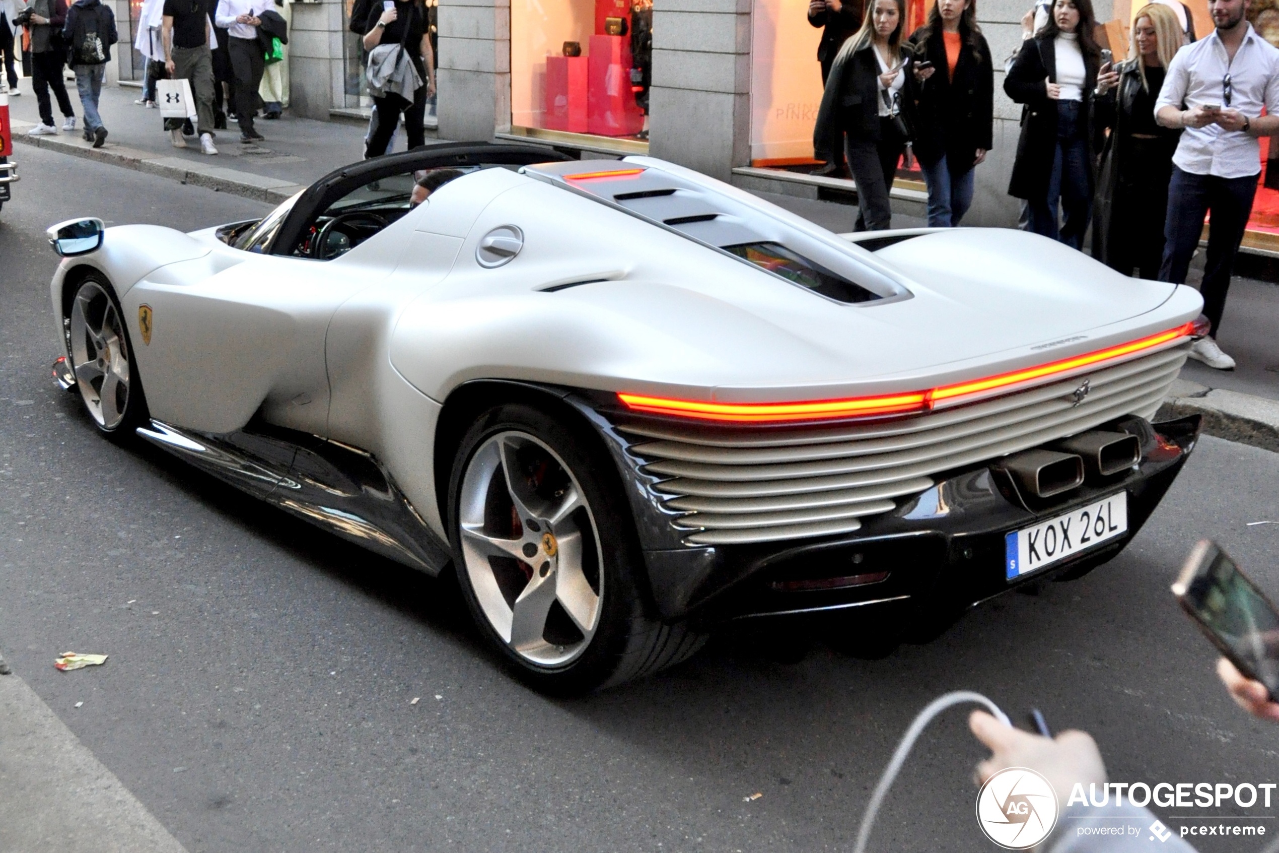 ferrari,  812,  812 competizione,  812 competizione A,  sp3,  daytona sp3,  ferrari icona,  ferrari sp3,  ferrari daytona sp3,  sieu xe,  hypercar,  Zlatan Ibrahimovic,  Ibrahimovic,  cau thu,  lamborghini,  mclaren,  aston martin,  bugatti,  koenigsegg,  pagani,  maserati,  porsche,  ac milan anh 8