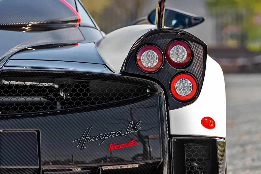 pagani,  huayra,  zonda,  utopia,  zonda cinque,  huayra bc,  huayra roadster,  huayra roadster bc,  sieu xe,  hypercar,  lamborghini,  mclaren,  ferrari,  maserati,  koenigsegg,  bugatti,  porsche,  tempesta,  Pacchetto Tempesta anh 10