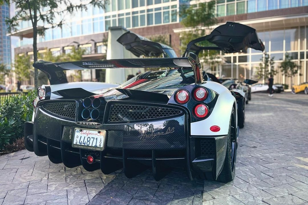 pagani,  huayra,  zonda,  utopia,  zonda cinque,  huayra bc,  huayra roadster,  huayra roadster bc,  sieu xe,  hypercar,  lamborghini,  mclaren,  ferrari,  maserati,  koenigsegg,  bugatti,  porsche,  tempesta,  Pacchetto Tempesta anh 2