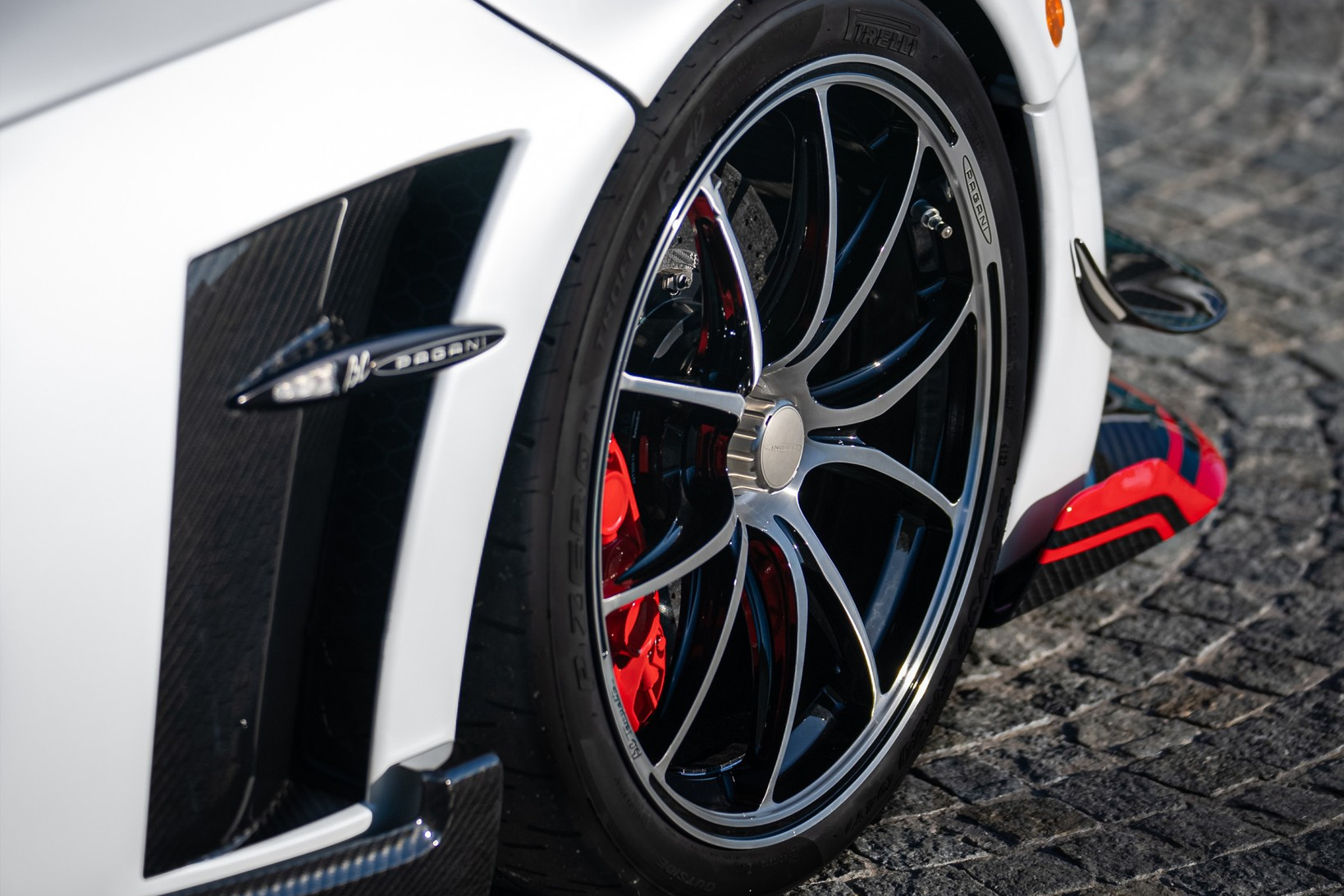 pagani,  huayra,  zonda,  utopia,  zonda cinque,  huayra bc,  huayra roadster,  huayra roadster bc,  sieu xe,  hypercar,  lamborghini,  mclaren,  ferrari,  maserati,  koenigsegg,  bugatti,  porsche,  tempesta,  Pacchetto Tempesta anh 6