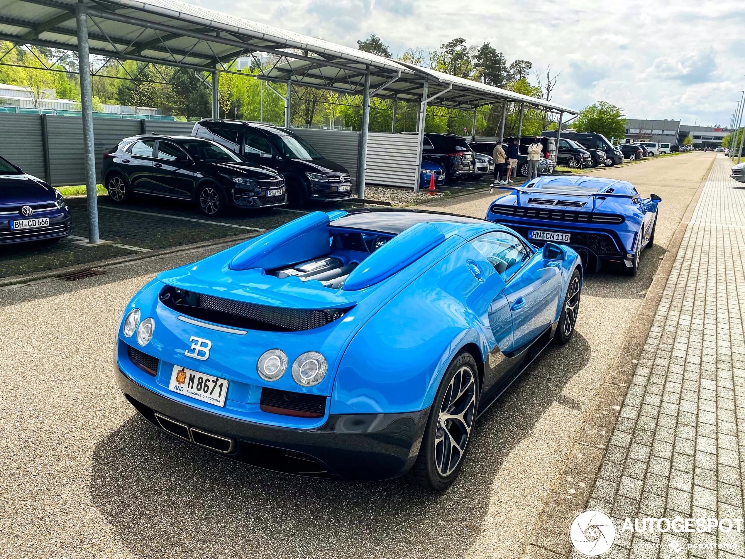 bugatti,  veyron,  chiron,  chiron profilee,  chiron pur sport,  chiron sport,  chiron super sport,  super sport,  veyron grand sport,  grand sport vitesse,  veyron grand sport vitesse,  centodieci,  divo,  hypercar,  sieu xe,  pagani,  koenigsegg,  lamborghini,  ferrari,  mclaren,  aston martin,  porsche,  maserati anh 15