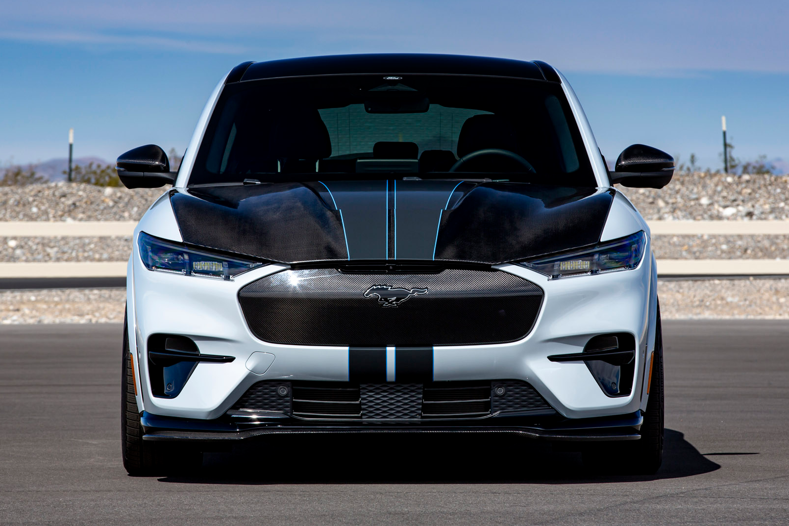 ford,  ford mustang,  mustang mach-e,  mach-e,  shelby mustang,  shelby,  shelby mustang mach-e,  xe dien,  Jaguar I-PACE,  tesla,  tesla model y,  model y,  mach-e gt anh 11