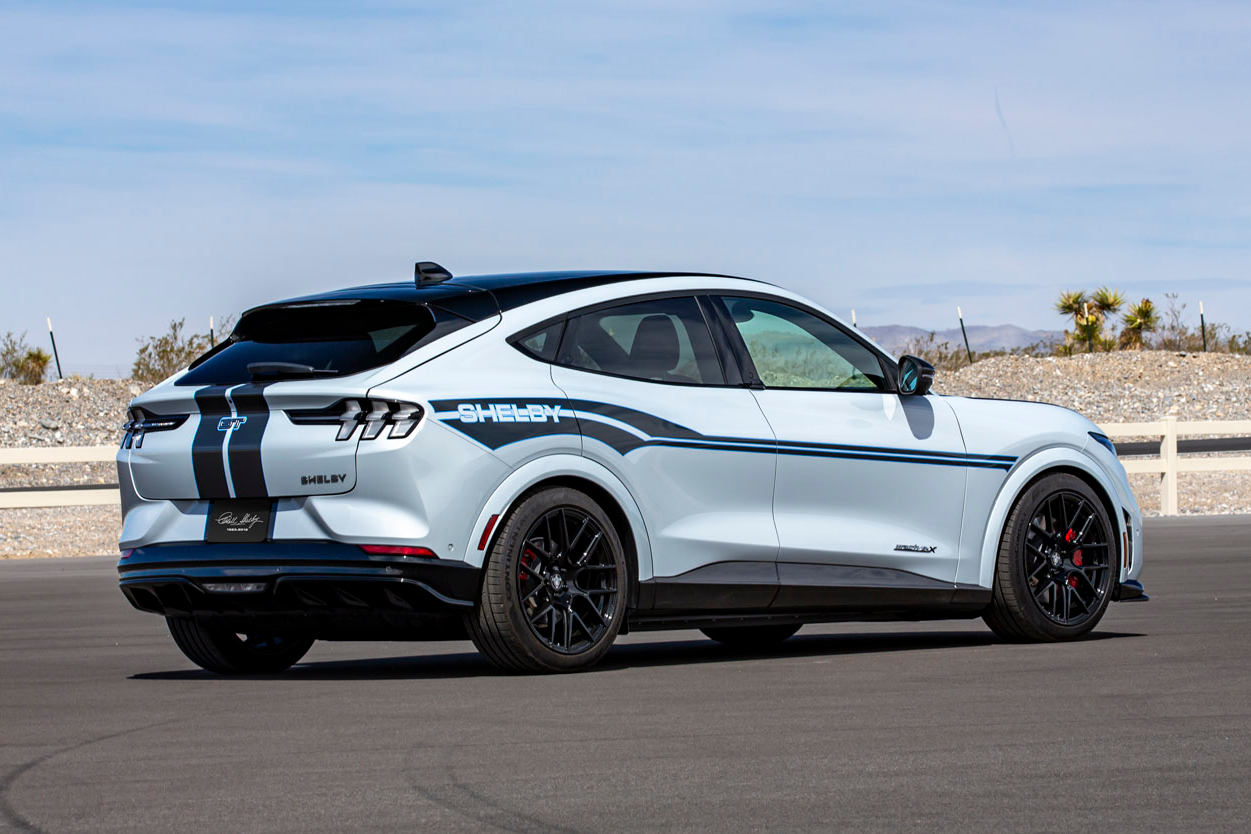 ford,  ford mustang,  mustang mach-e,  mach-e,  shelby mustang,  shelby,  shelby mustang mach-e,  xe dien,  Jaguar I-PACE,  tesla,  tesla model y,  model y,  mach-e gt anh 2