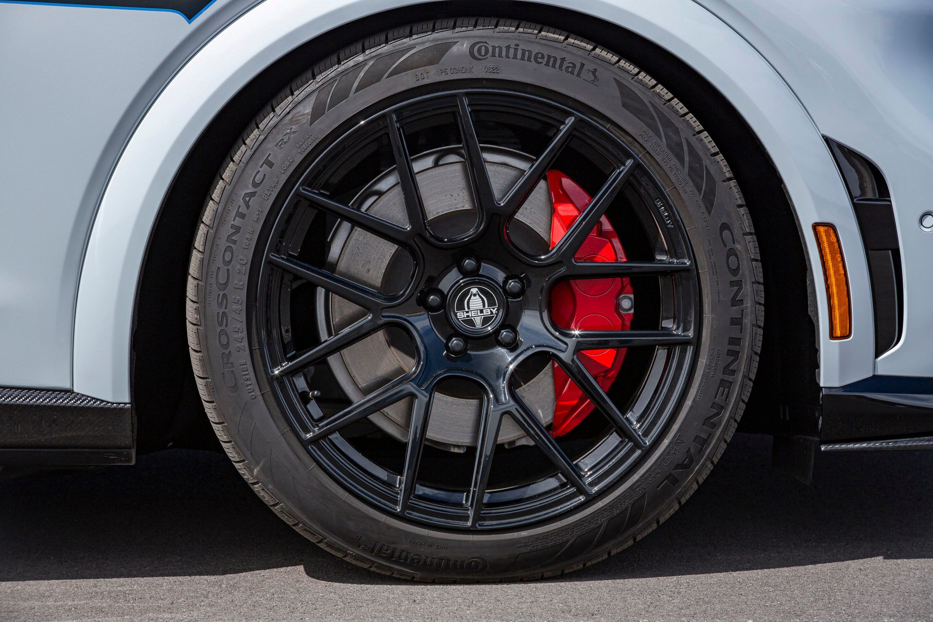 ford,  ford mustang,  mustang mach-e,  mach-e,  shelby mustang,  shelby,  shelby mustang mach-e,  xe dien,  Jaguar I-PACE,  tesla,  tesla model y,  model y,  mach-e gt anh 7