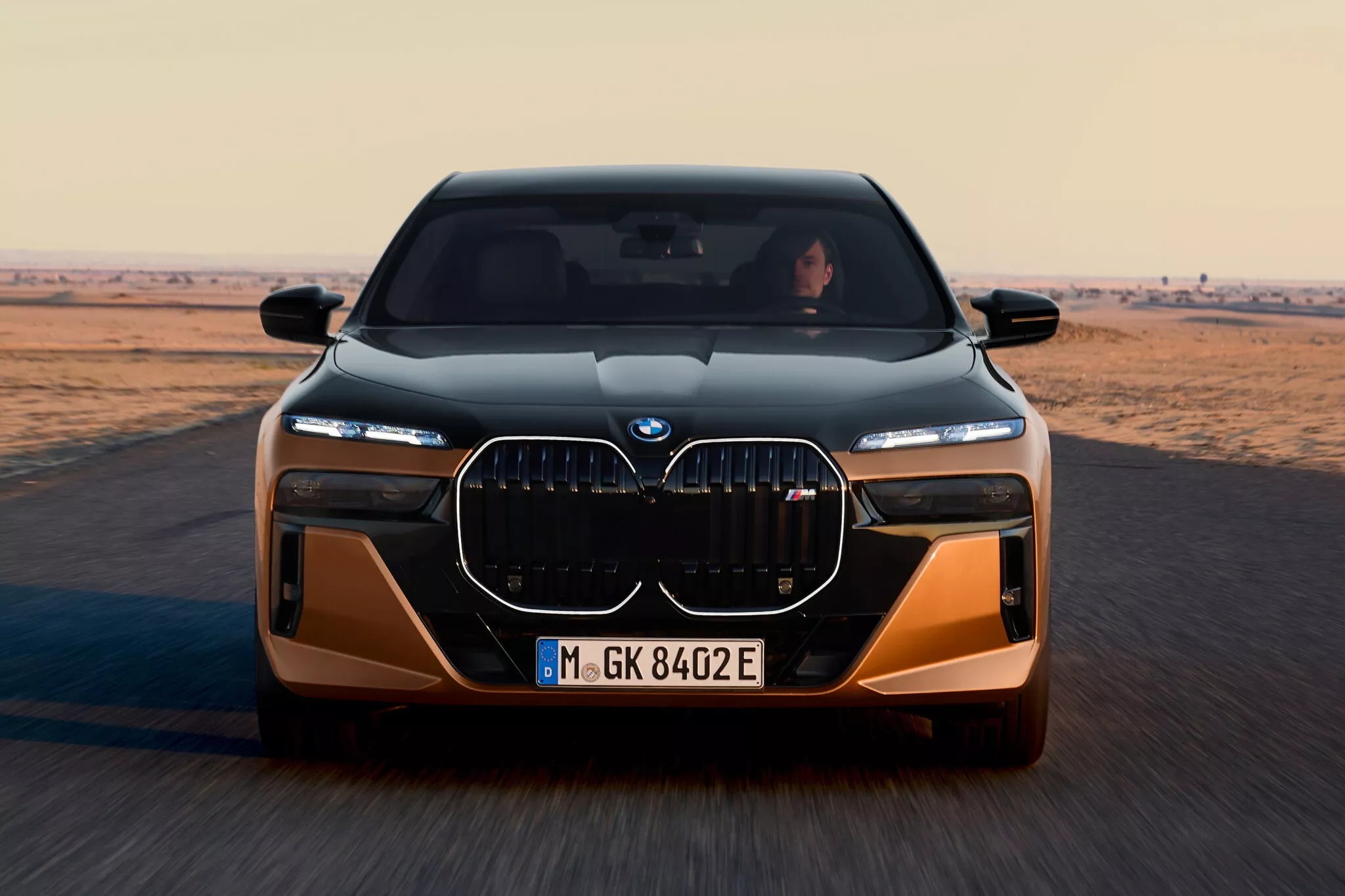 bmw,  i7,  i7 m70 xdrive,  i7 m70,  7-series,  7 series,  xe dien,  ev,  sedan,  sieu sang,  mercedes,  audi,  porsche anh 14