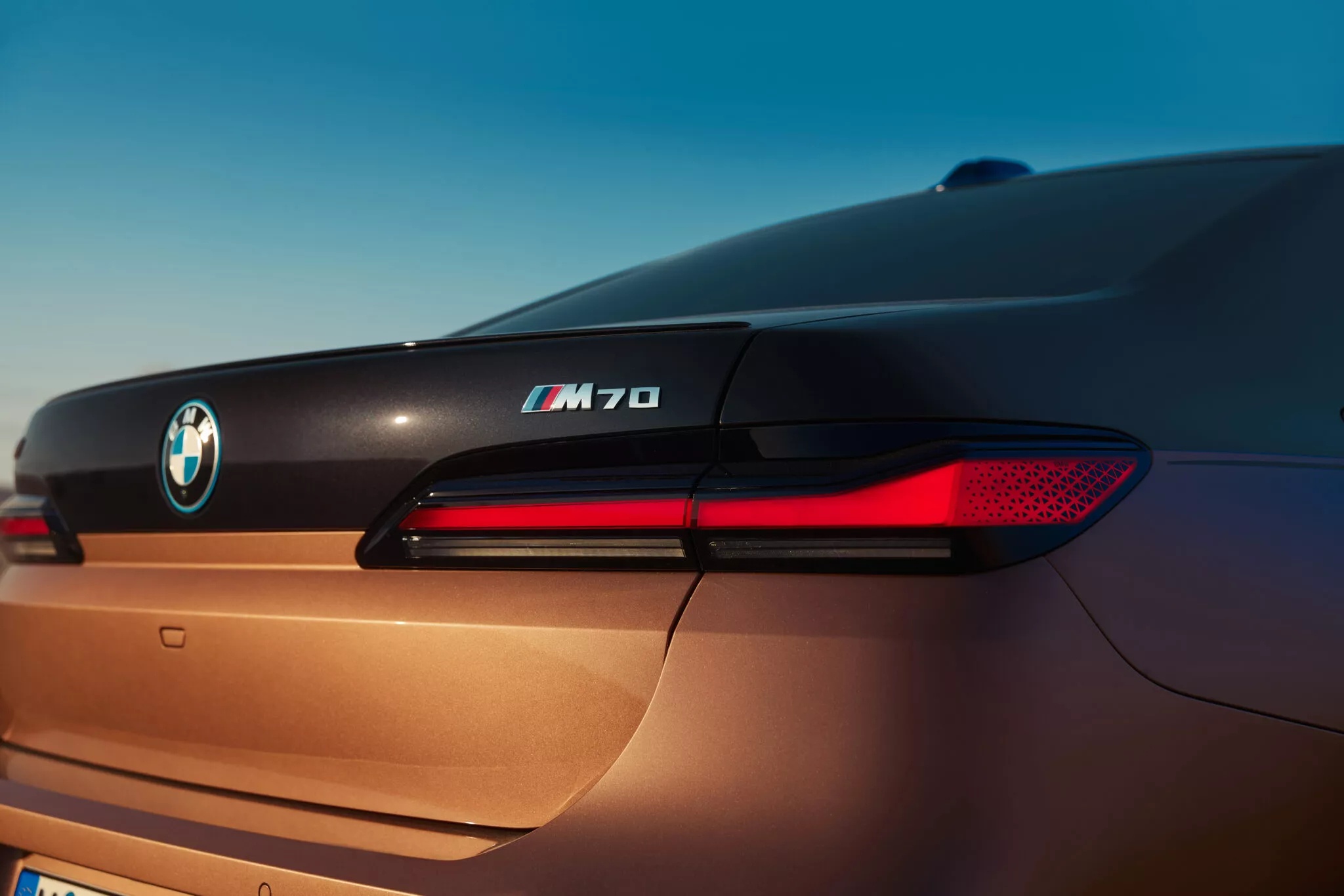 bmw,  i7,  i7 m70 xdrive,  i7 m70,  7-series,  7 series,  xe dien,  ev,  sedan,  sieu sang,  mercedes,  audi,  porsche anh 8