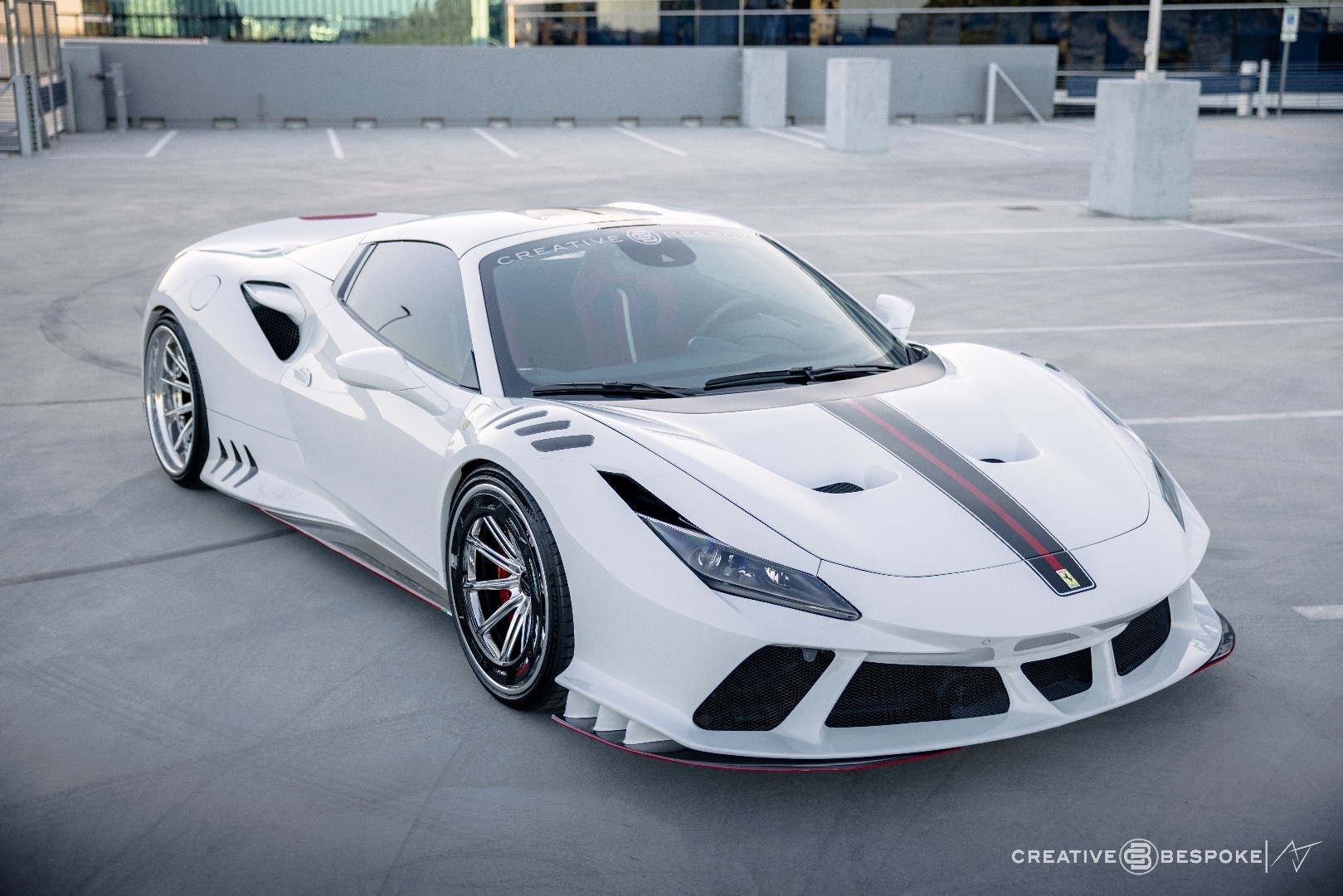 Can canh Ferrari F8 Spider Bespoke Carbon Widebody doc nhat the gioi hinh anh