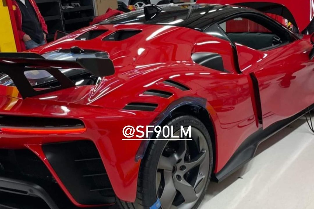 Sieu xe hang doc Ferrari SF90 Le Mans chuan bi ra mat hinh anh