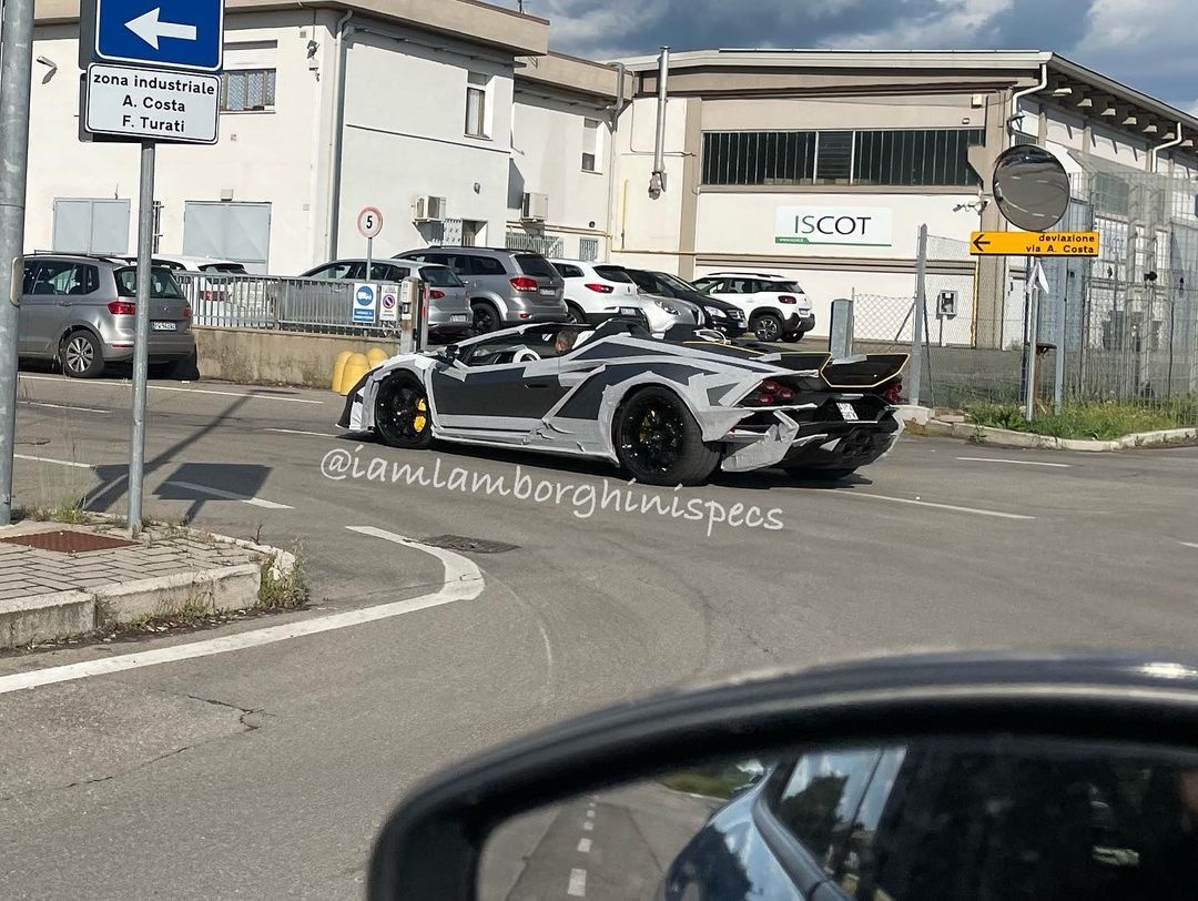 Lamborghini,  aventador,  invencible,  autentica,  revuelto,  Sesto Elemento,  Reventon,  Essenza SCV12,  Veneno Roadster,  sieu xe,  ferrari,  mclaren,  aston martin,  maserati,  porsche,  bugatti,  koenigsegg,  pagani anh 3