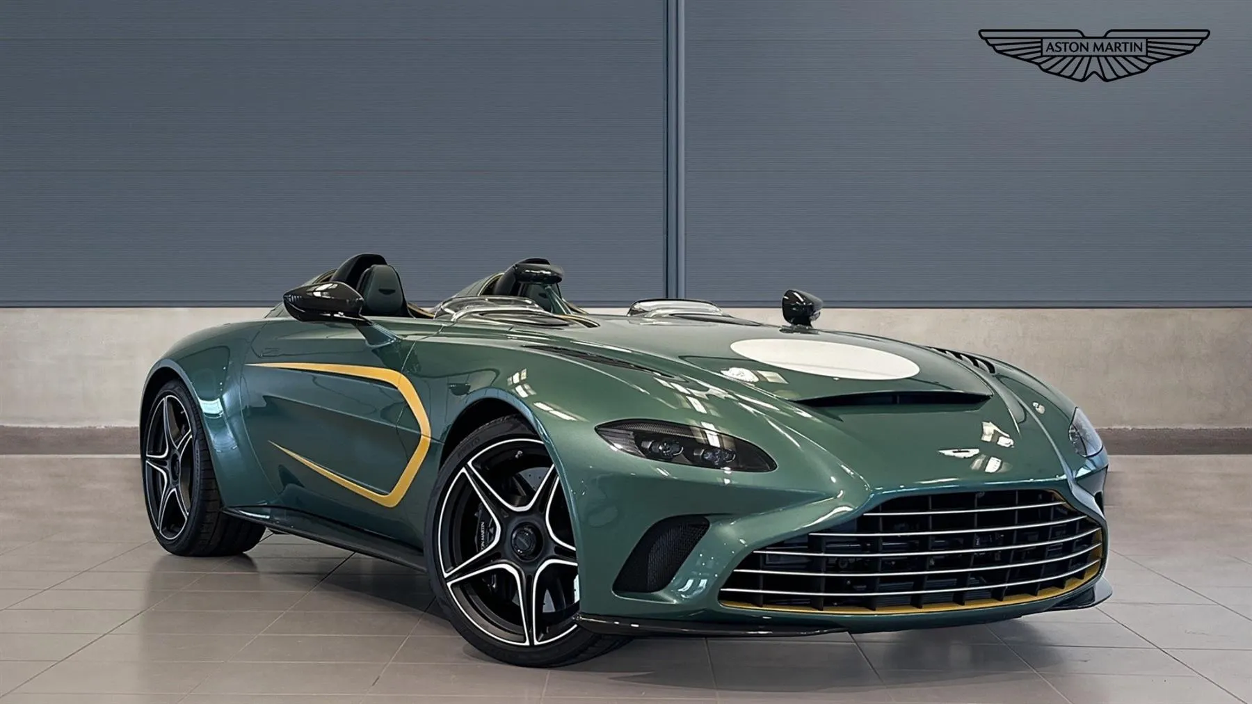 aston martin,  v12 vantage,  v12 speedster,  speedster,  siêu xe,  dbr1,  cc100 speedster,  lamborghini,  ferrari,  mclaren,  maserati,  porsche,  bugatti,  koenigsegg,  pagani ảnh 1 aston martin,  v12 vantage,  v12 speedster,  speedster,  sieu xe,  dbr1,  cc100 speedster,  lamborghini,  ferrari,  mclaren,  maserati,  porsche,  bugatti,  koenigsegg,  pagani anh 1