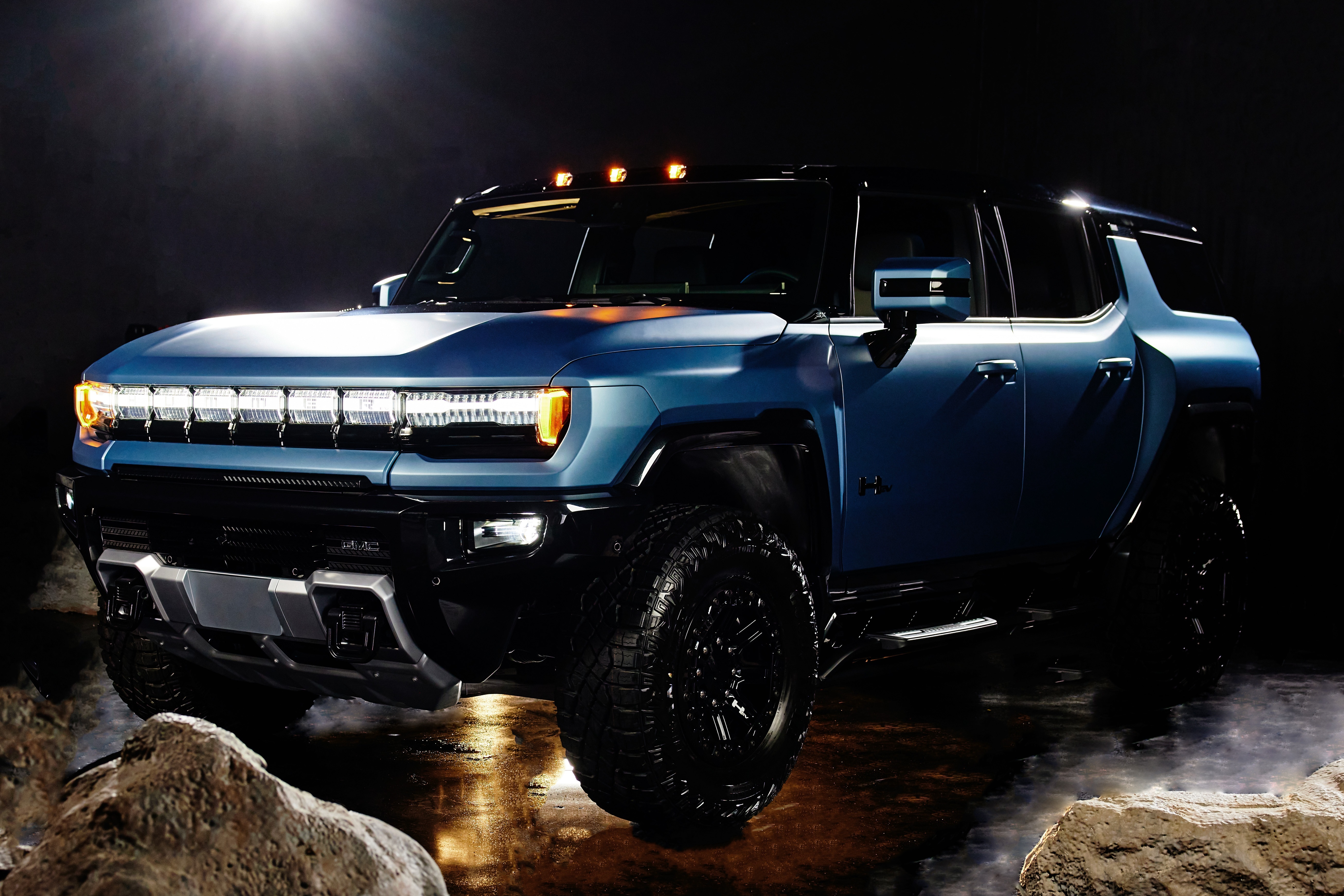 Can canh phien ban dac biet GMC Hummer EV Omega Edition hinh anh