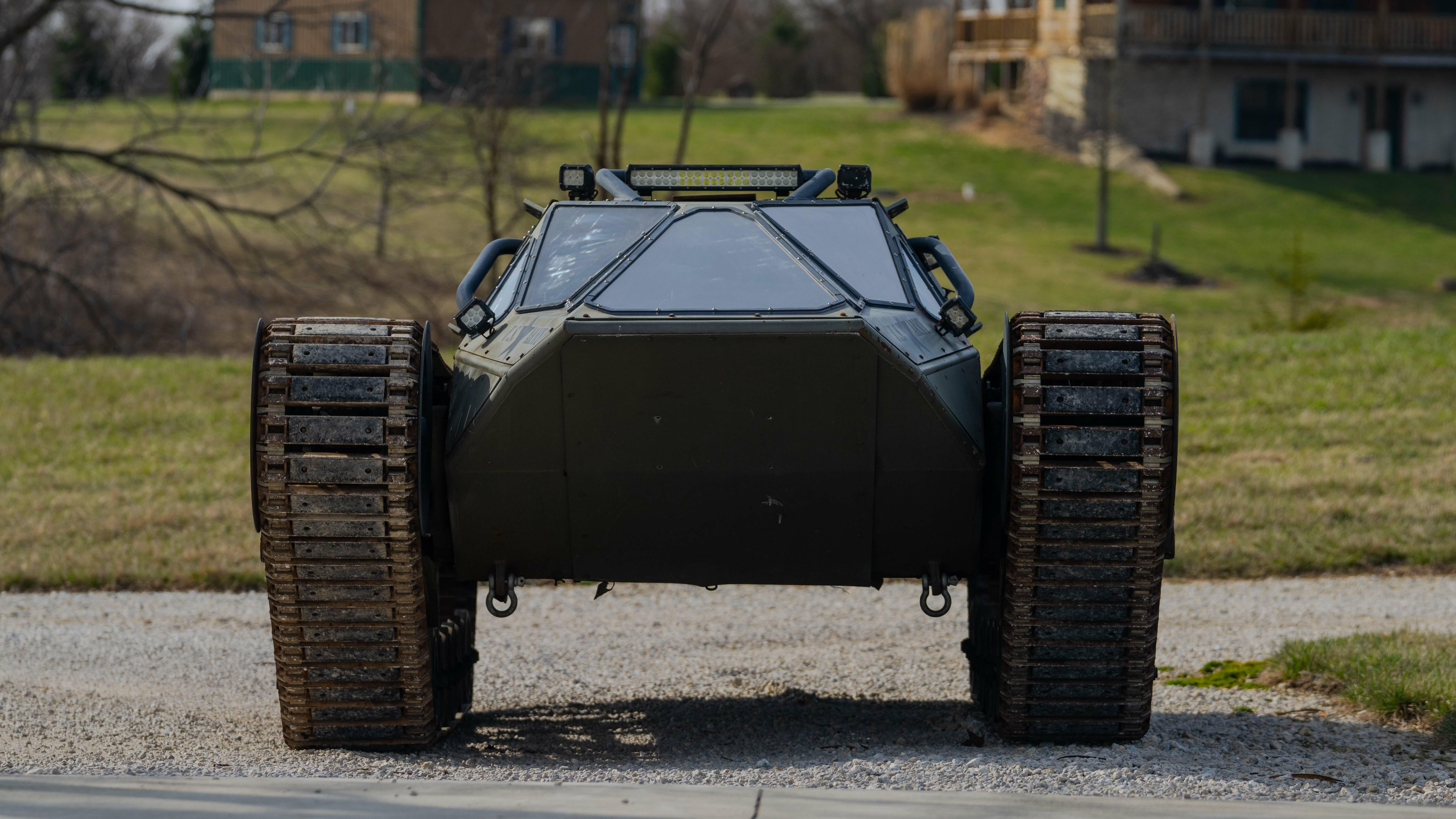 howe,  howe & howe,  ripsaw,  fast furious,  fast & furious,  xe tăng,  xe địa hình,  bánh xích,  siêu xe,  mecum,  đấu giá ảnh 5 howe,  howe & howe,  ripsaw,  fast furious,  fast & furious,  xe tang,  xe dia hinh,  banh xich,  sieu xe,  mecum,  dau gia anh 5