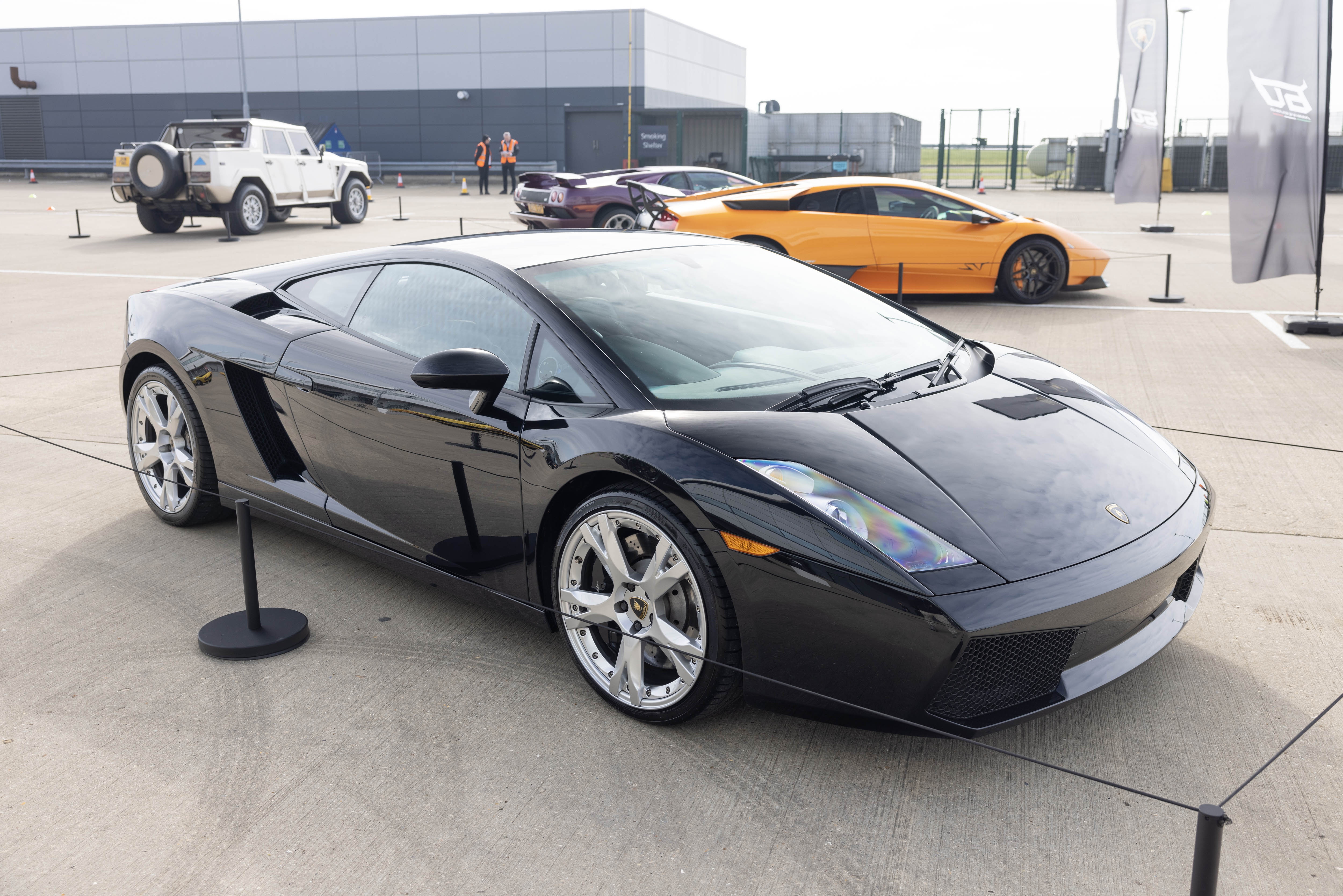 lamborghini,  lamborghini day,  sieu xe,  gallardo,  murcielago,  huracan,  aventador,  revuelto,  miura,  countach,  diablo,  espada,  350 gt,  400 gt,  lm002,  ferrari,  mclaren,  aston martin,  bugatti,  pagani,  koenigsegg,  porsche,  maserati anh 14