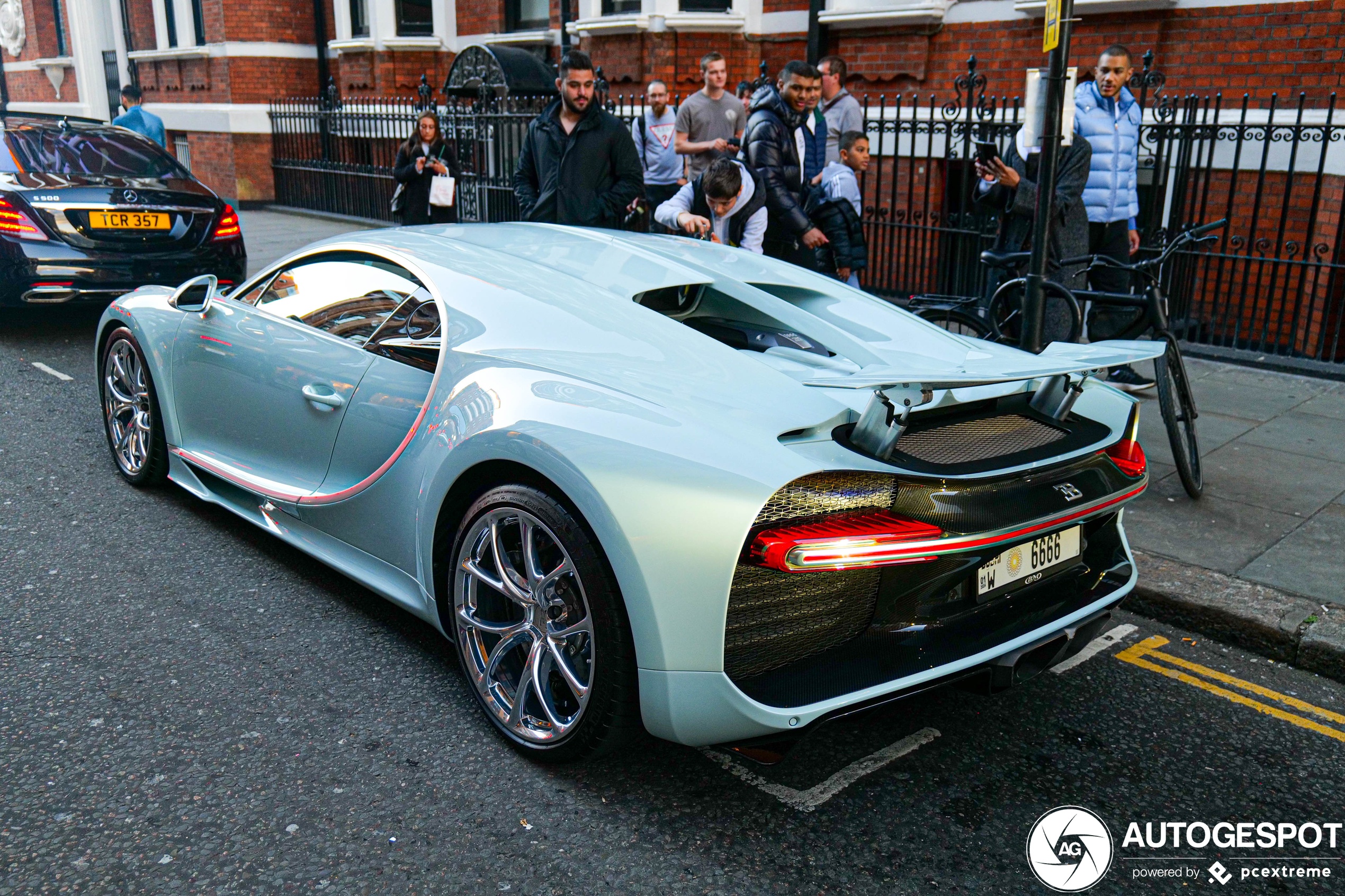 bugatti,  chiron,  bugatti chiron,  chiron Vainqueur de Coeur,  Vainqueur de Coeur,  hypercar,  sieu xe,  supercar,  koenigsegg,  pagani,  lamborghini,  mclaren,  ferrari,  aston martin,  porsche,  maserati anh 10