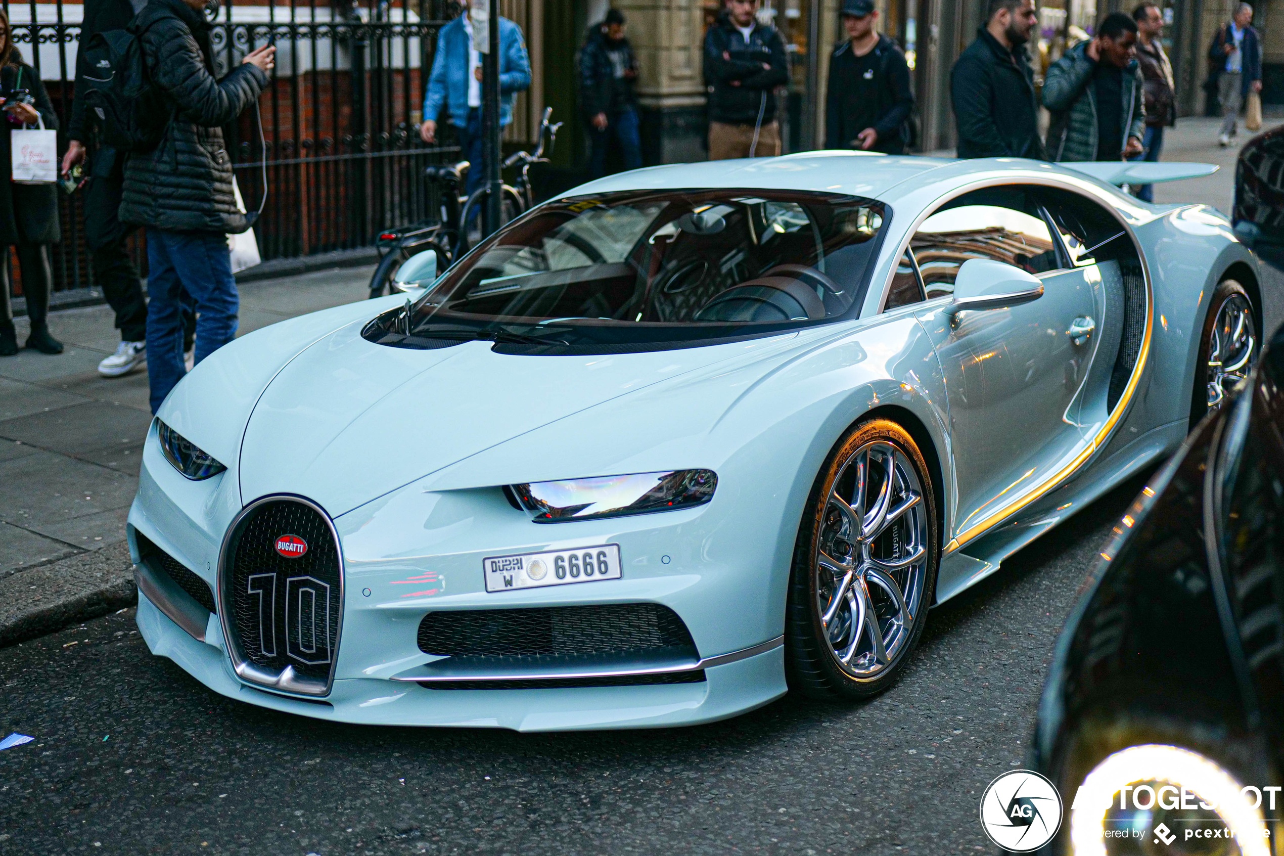 bugatti,  chiron,  bugatti chiron,  chiron Vainqueur de Coeur,  Vainqueur de Coeur,  hypercar,  sieu xe,  supercar,  koenigsegg,  pagani,  lamborghini,  mclaren,  ferrari,  aston martin,  porsche,  maserati anh 9