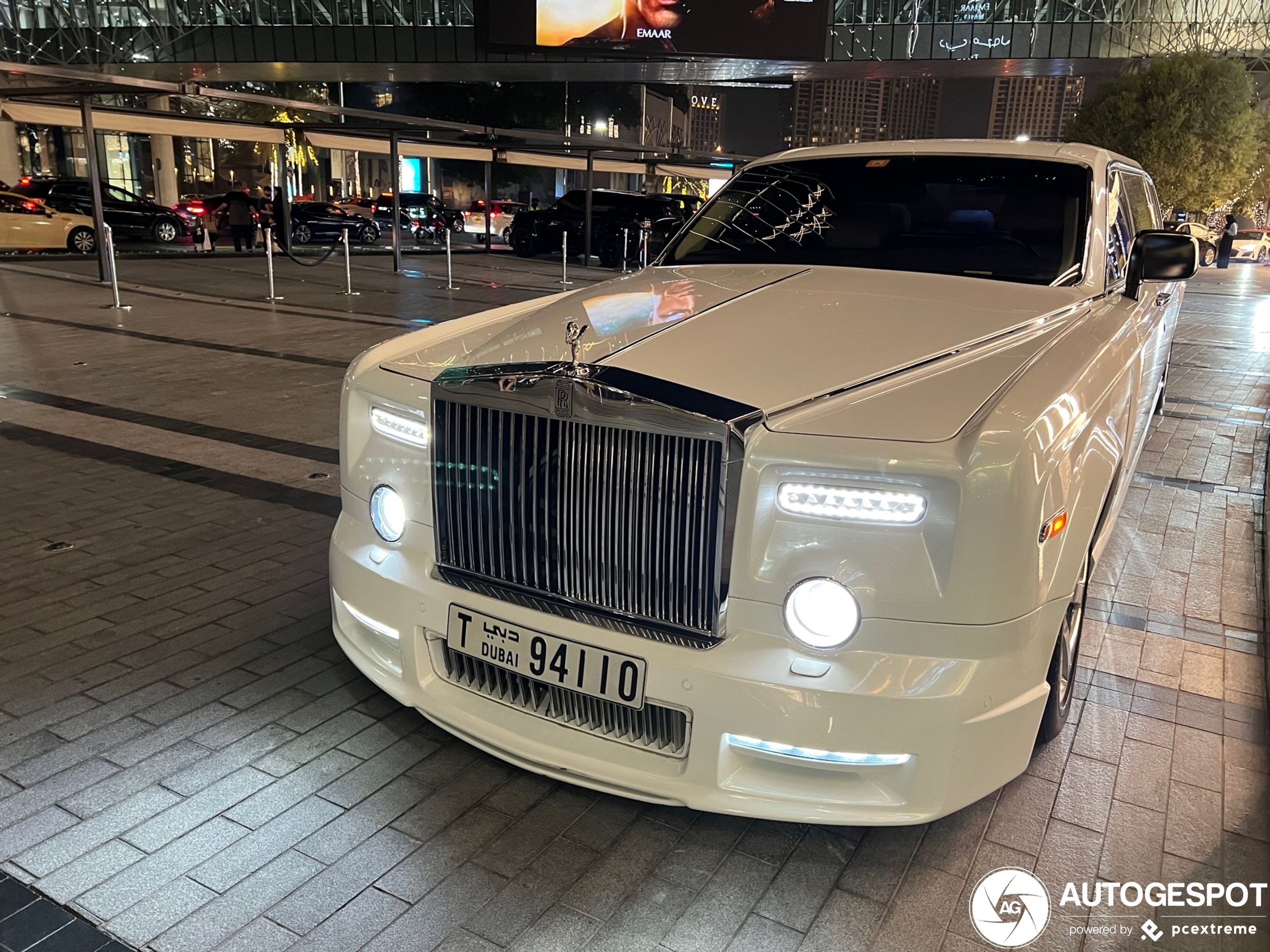 rolls-royce,  phantom,  rolls-royce phantom,  phantom limo,  phantom limousine,  mansory,  conquistador,  mansory conquistador,  phantom mansory,  phantom mansory conquistador,  xe do,  sieu xe,  xe sieu sang,  bentley,  dubai,  uae anh 3