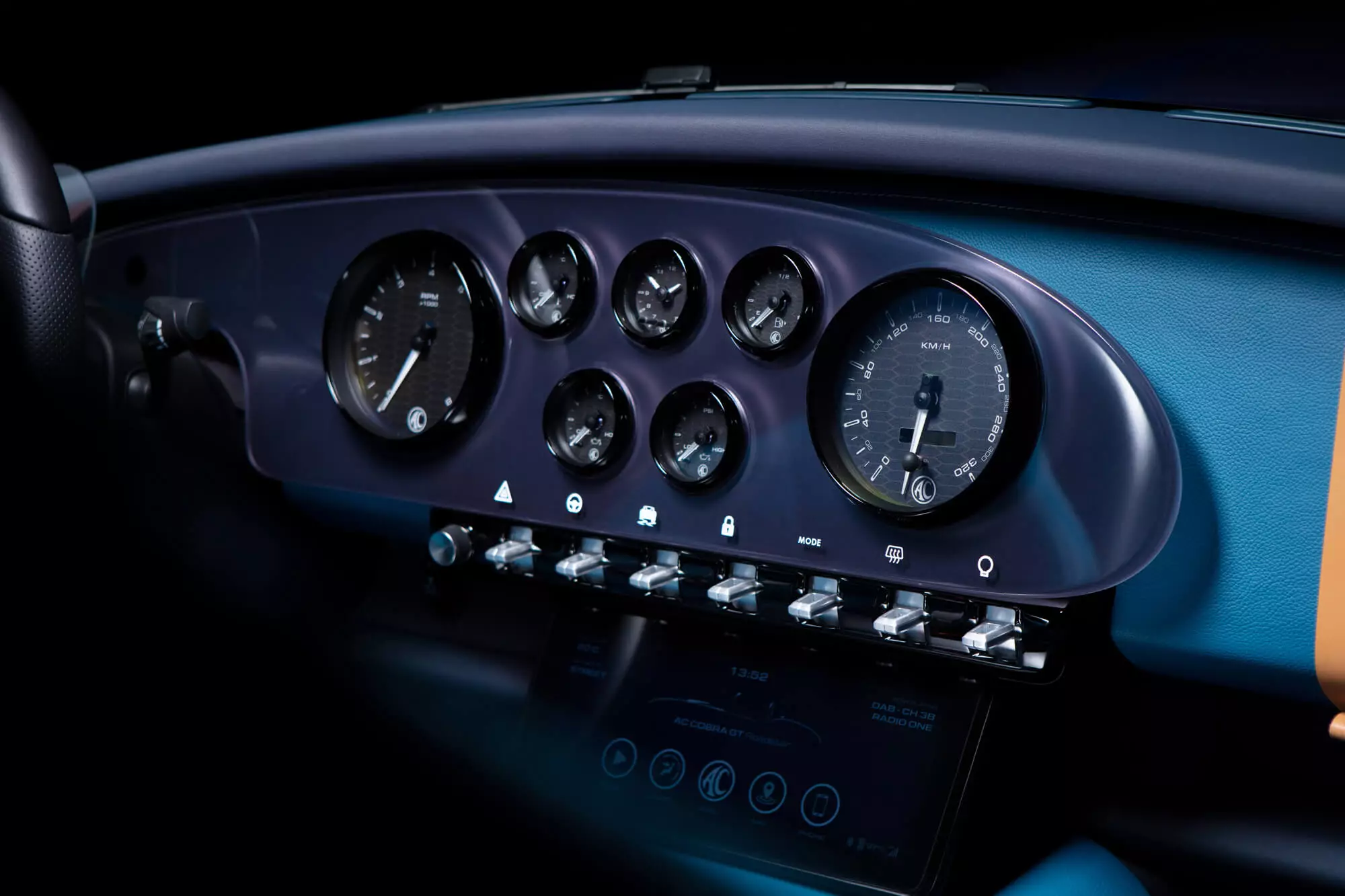 ac,  ac cars,  ac cobra,  cobra gt,  cobra gt roadster,  ac cobra gt,  ac cobra gt roadster,  sieu xe,  xe the thao,  xe dua,  lamborghini,  mclaren,  ferrari,  maserati,  aston martin,  porsche,  bugatti,  koenigsegg,  pagani anh 9