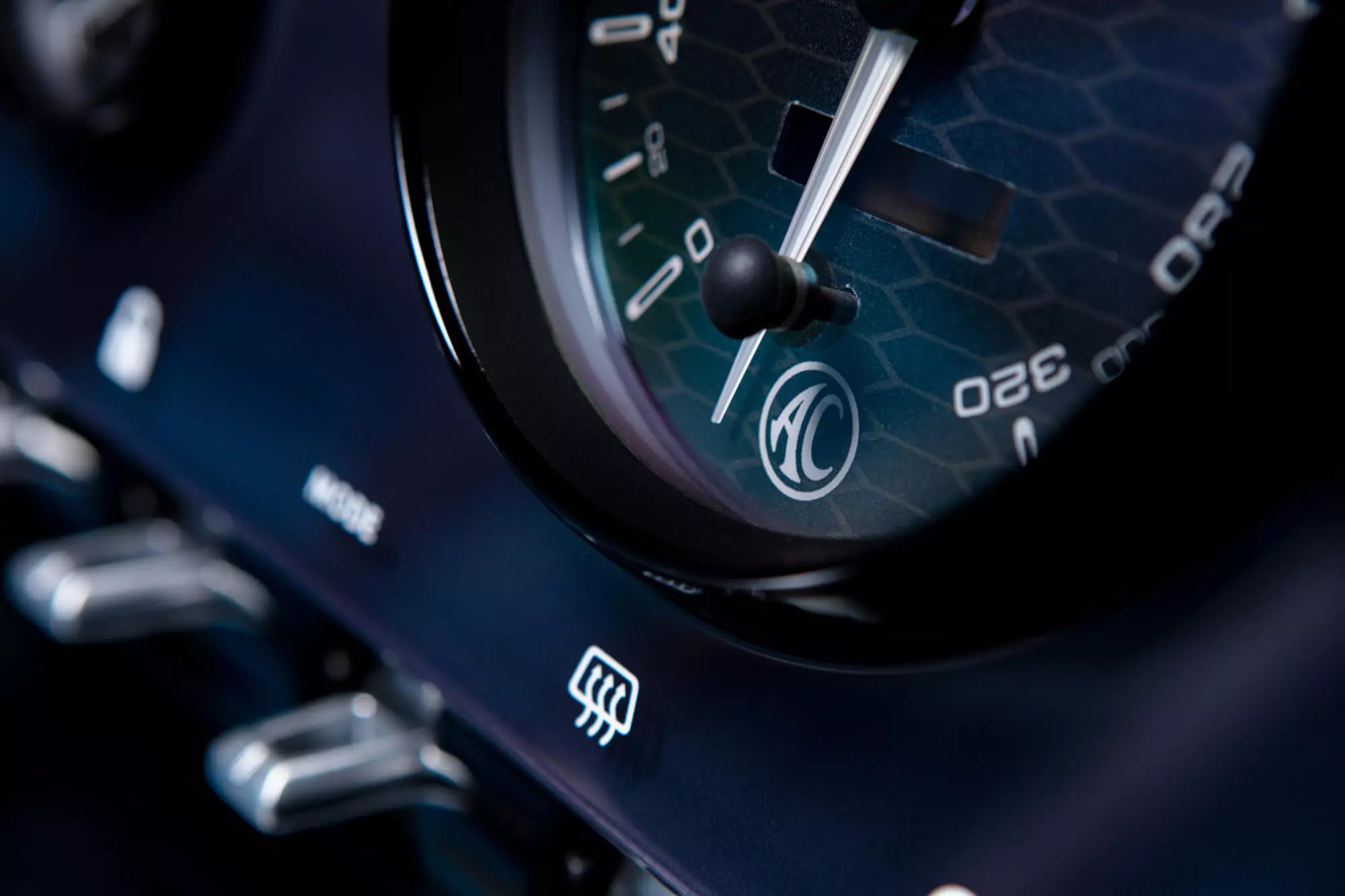 ac,  ac cars,  ac cobra,  cobra gt,  cobra gt roadster,  ac cobra gt,  ac cobra gt roadster,  sieu xe,  xe the thao,  xe dua,  lamborghini,  mclaren,  ferrari,  maserati,  aston martin,  porsche,  bugatti,  koenigsegg,  pagani anh 17