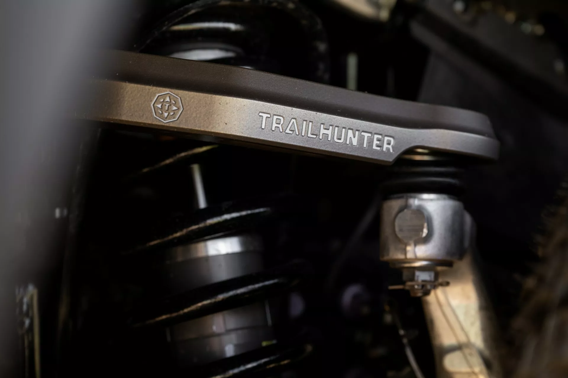 toyota,  tacoma,  toyota tacoma,  tacoma trailhunter,  trailhunter,  toyota tacoma trailhunter,  ban tai,  dia hinh,  xe ban tai,  pick-up,  pickup,  trd,  trd pro,  tacoma trd pro,  ford,  ranger,  mitsubishi,  triton,  toyota hilux anh 13