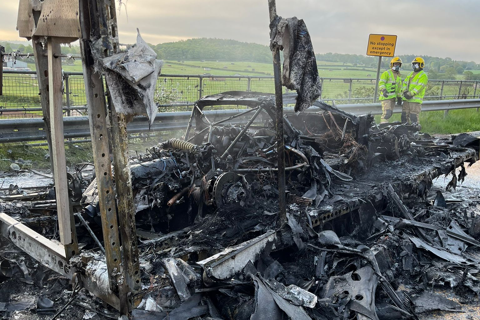 mercedes,  amg,  mercedes-amg,  amg one,  mercedes-amg one,  hypercar,  siêu xe,  audi,  bmw,  lamborghini,  ferrari,  mclaren,  aston martin,  porsche,  maserati,  bugatti,  pagani,  koenigsegg ảnh 3 mercedes,  amg,  mercedes-amg,  amg one,  mercedes-amg one,  hypercar,  sieu xe,  audi,  bmw,  lamborghini,  ferrari,  mclaren,  aston martin,  porsche,  maserati,  bugatti,  pagani,  koenigsegg anh 3