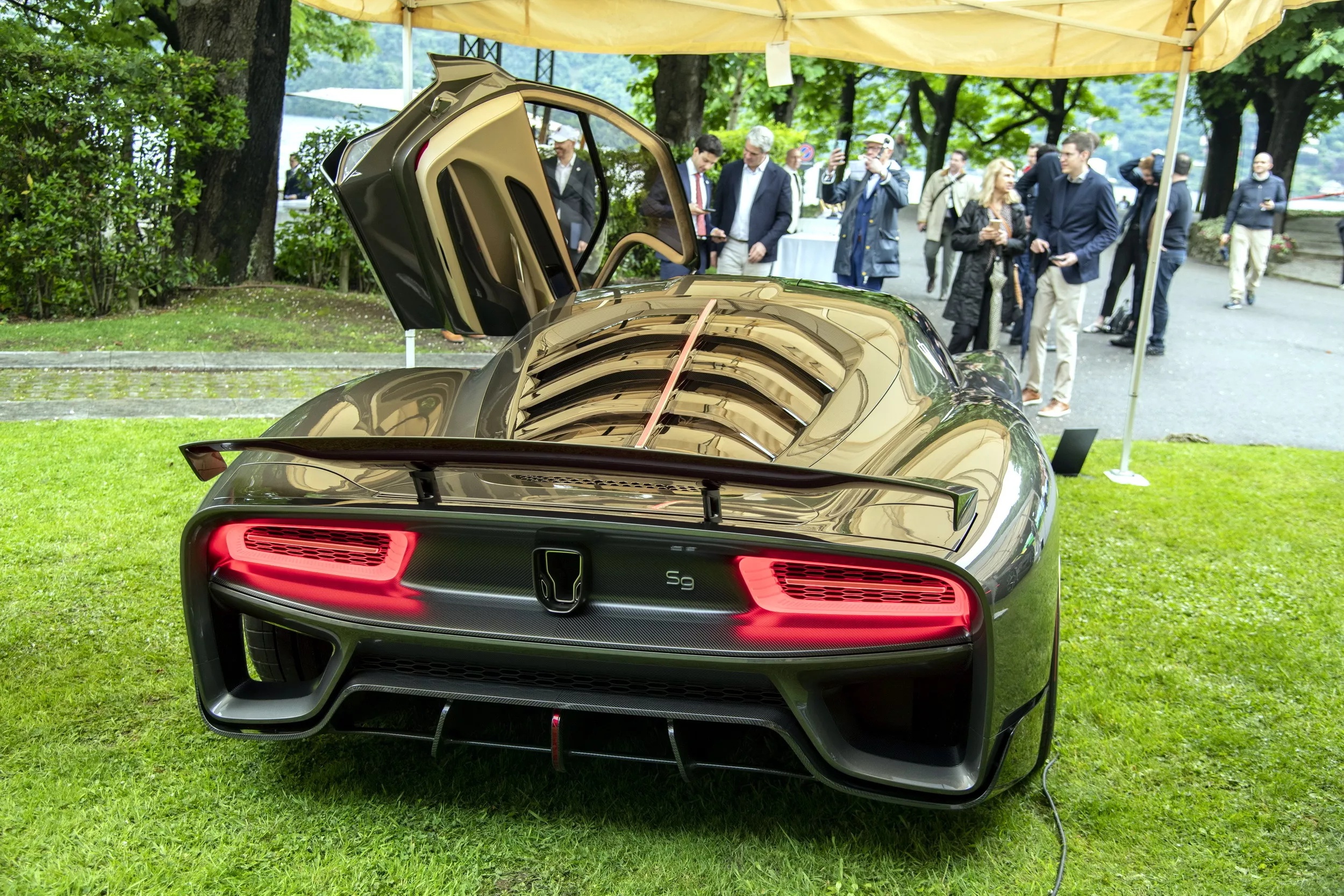 hongqi,  hongqi s9,  Silk-FAW,  silk,  faw,  siêu xe,  xe điện,  hybrid,  lamborghini,  ferrari,  mclaren,  aston martin,  porsche,  maserati,  bugatti,  pagani,  koenigsegg ảnh 2 hongqi,  hongqi s9,  Silk-FAW,  silk,  faw,  sieu xe,  xe dien,  hybrid,  lamborghini,  ferrari,  mclaren,  aston martin,  porsche,  maserati,  bugatti,  pagani,  koenigsegg anh 2