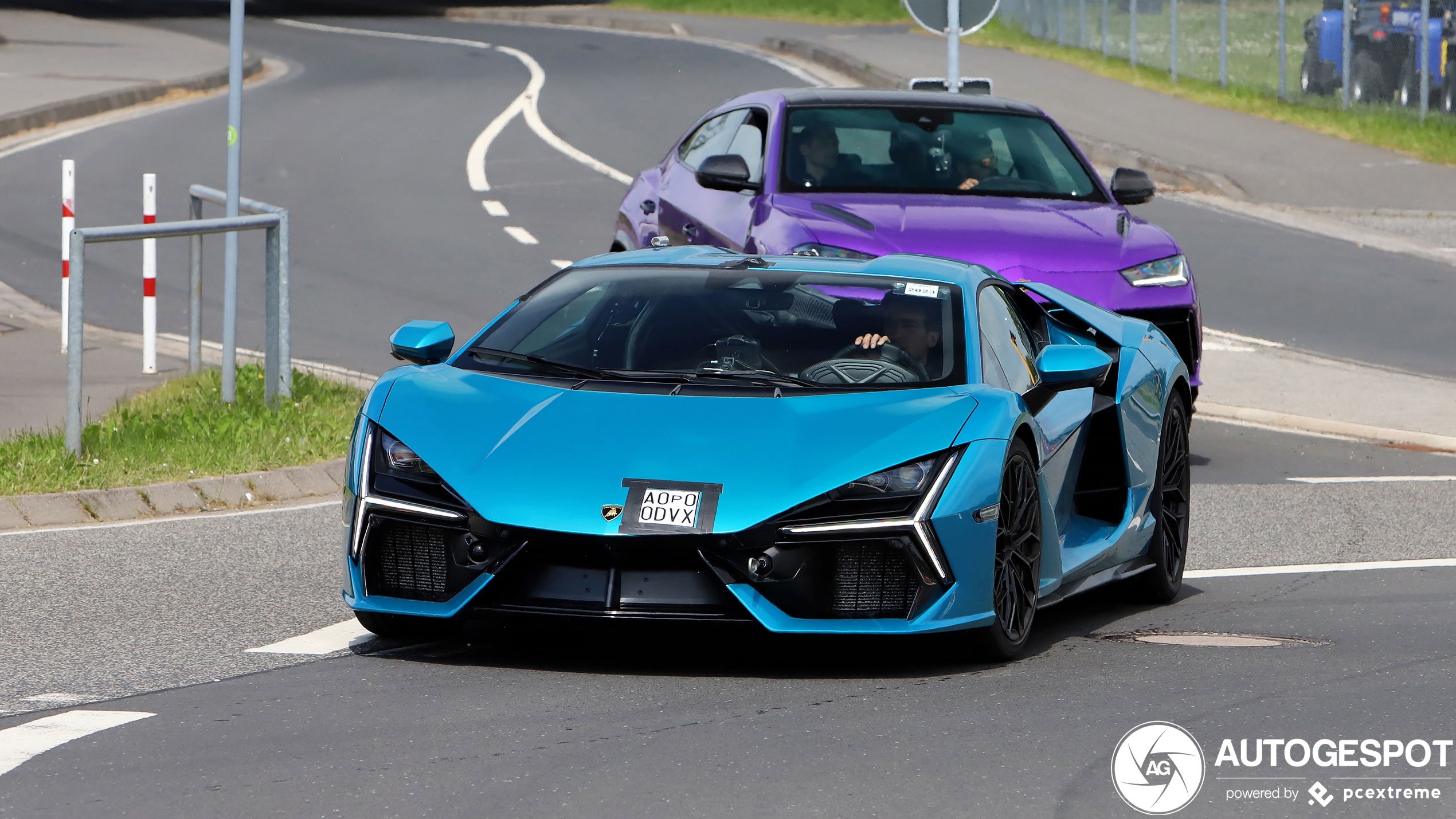 lamborghini,  revuelto,  aventador,  murcielago,  diablo,  countach,  miura,  huracan,  gallardo,  sieu xe,  hybrid,  ferrari,  mclaren,  aston martin,  porsche,  maserati,  bugatti,  pagani,  koenigsegg anh 2