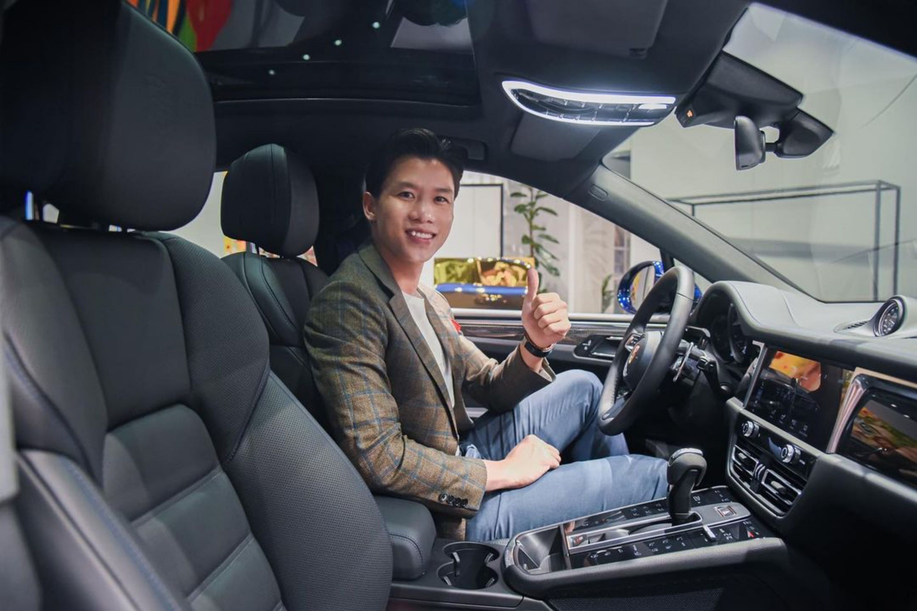 Cac mau xe tien ty cua cau thu Viet hinh anh