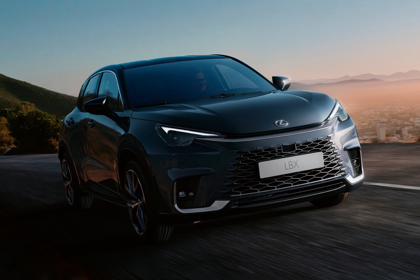 Lexus,  lbx,  lexus lbx,  crossover,  suv,  audi,  mercedes,  bmw,  mercedes-benz,  nx,  rx,  lx,  gx,  lexus nx,  lexus rx,  lexus gx,  lexus lx,  lexus tx,  tx,  xe nhat anh 21