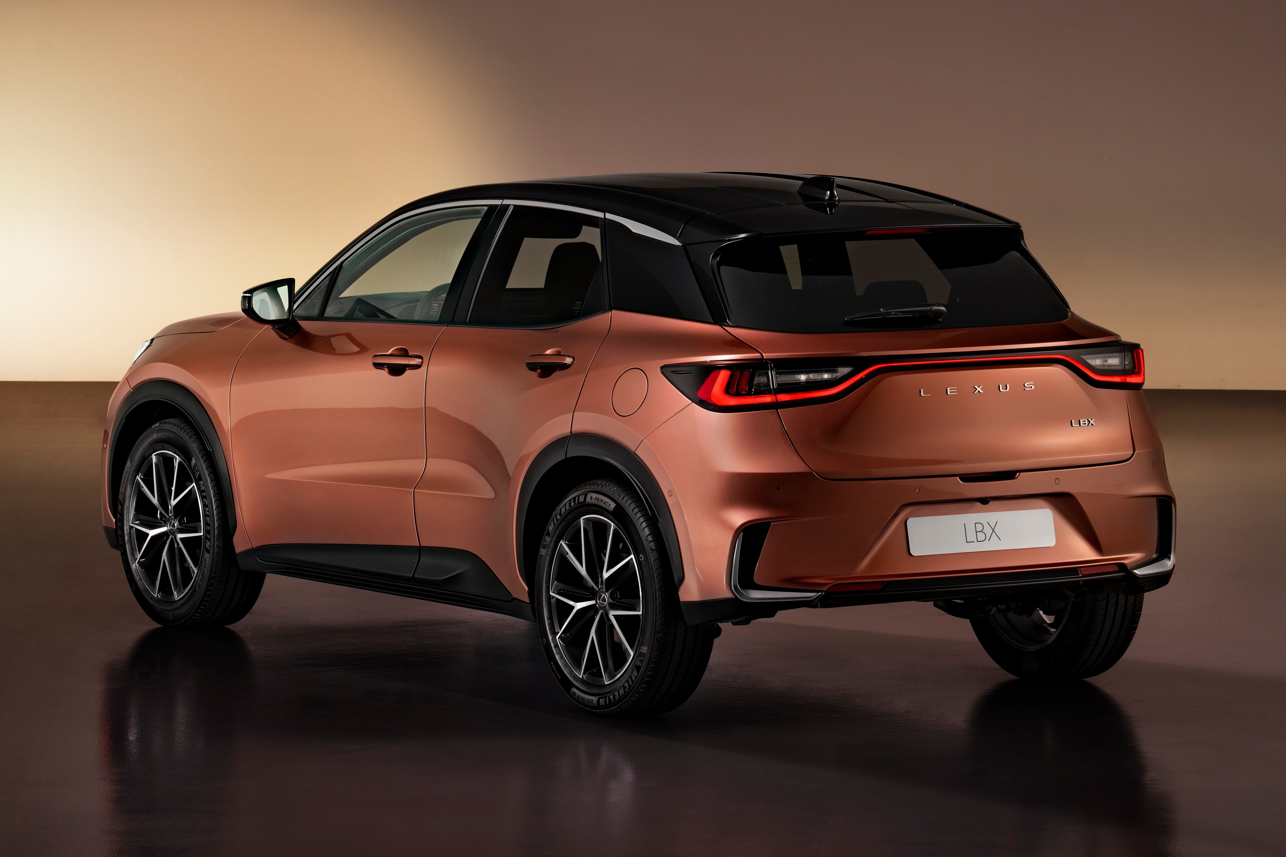 Lexus,  lbx,  lexus lbx,  crossover,  suv,  audi,  mercedes,  bmw,  mercedes-benz,  nx,  rx,  lx,  gx,  lexus nx,  lexus rx,  lexus gx,  lexus lx,  lexus tx,  tx,  xe nhat anh 20