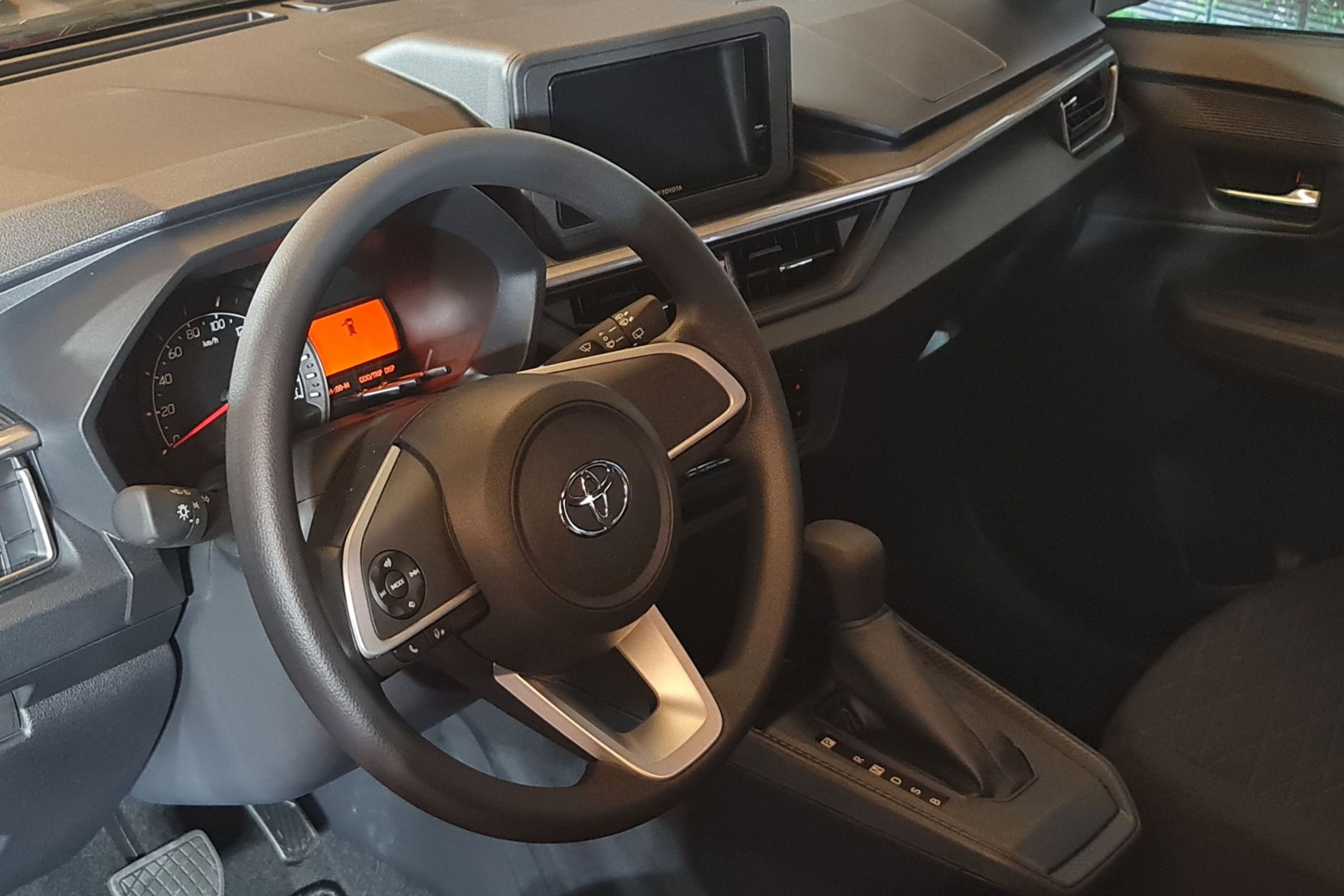 Wigo 2023 khac biet anh 6