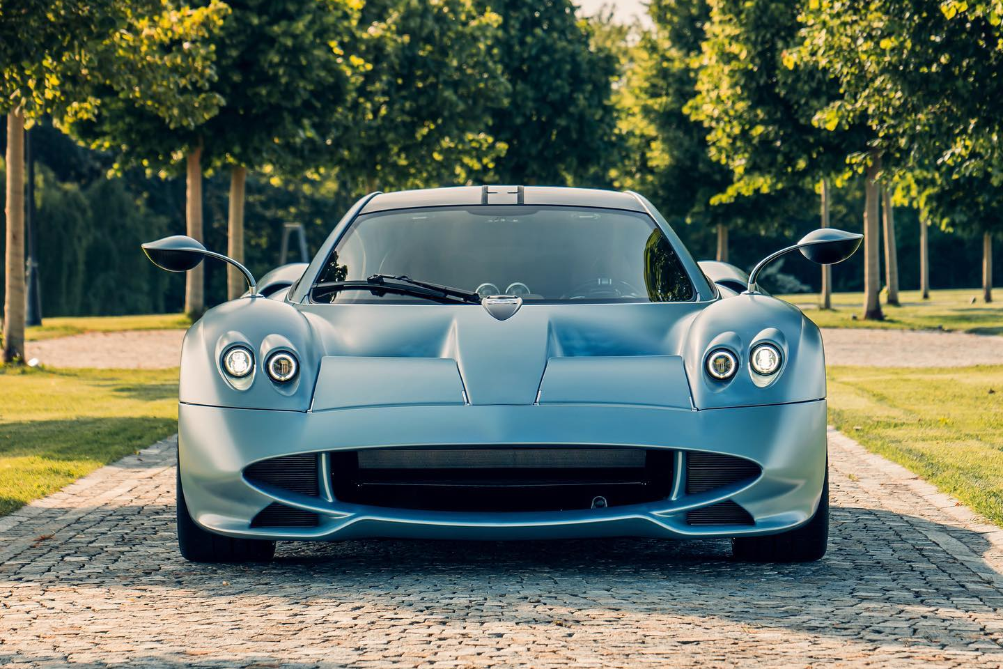 bugatti,  pagani,  koenigsegg,  chiron,  veyron,  divo,  centodieci,  zonda,  huayra,  imola,  hp barchetta,  utopia,  Bugatti La Voiture Noire,  La Voiture Noire,  rolls-royce,  boat tail,  sweptail,  chiron profilee,  maybach exelero,  maybach,  exelero,  Huayra Codalunga,  Codalunga anh 6