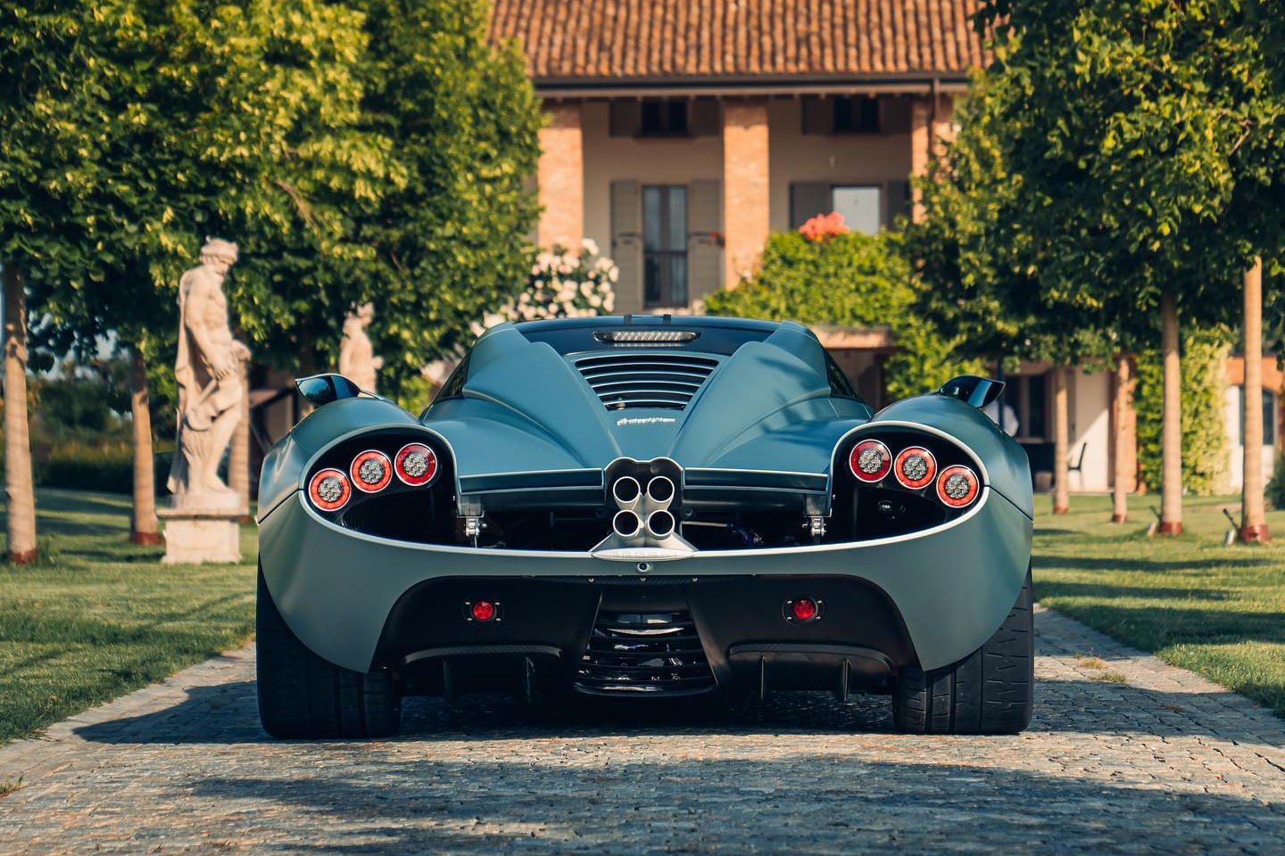 bugatti,  pagani,  koenigsegg,  chiron,  veyron,  divo,  centodieci,  zonda,  huayra,  imola,  hp barchetta,  utopia,  Bugatti La Voiture Noire,  La Voiture Noire,  rolls-royce,  boat tail,  sweptail,  chiron profilee,  maybach exelero,  maybach,  exelero,  Huayra Codalunga,  Codalunga anh 7