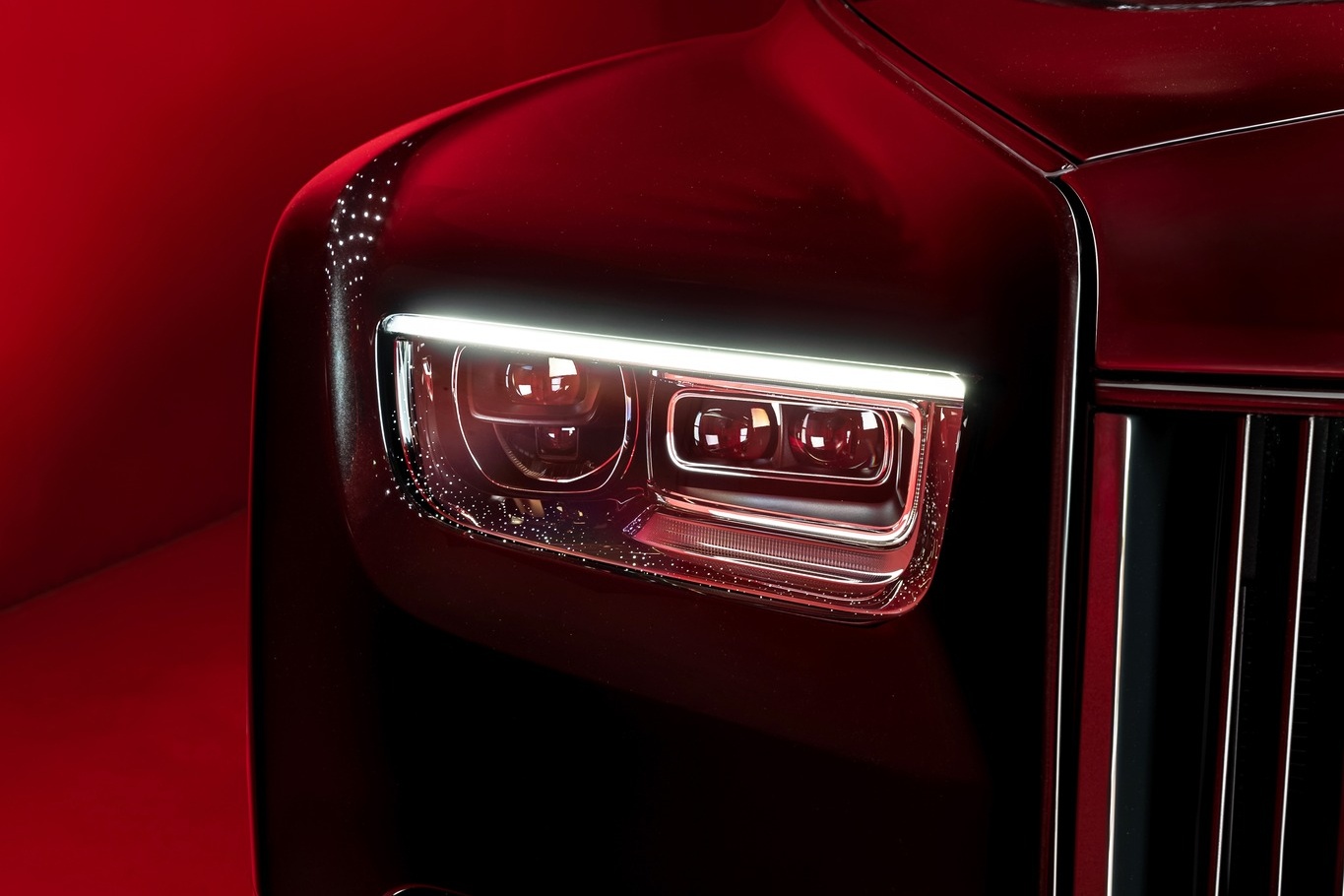 rolls-royce,  phantom,  ghost,  wraith,  dawn,  spectre,  sieu sang,  bentley,  mercedes,  novitec,  spofec,  xe do anh 4