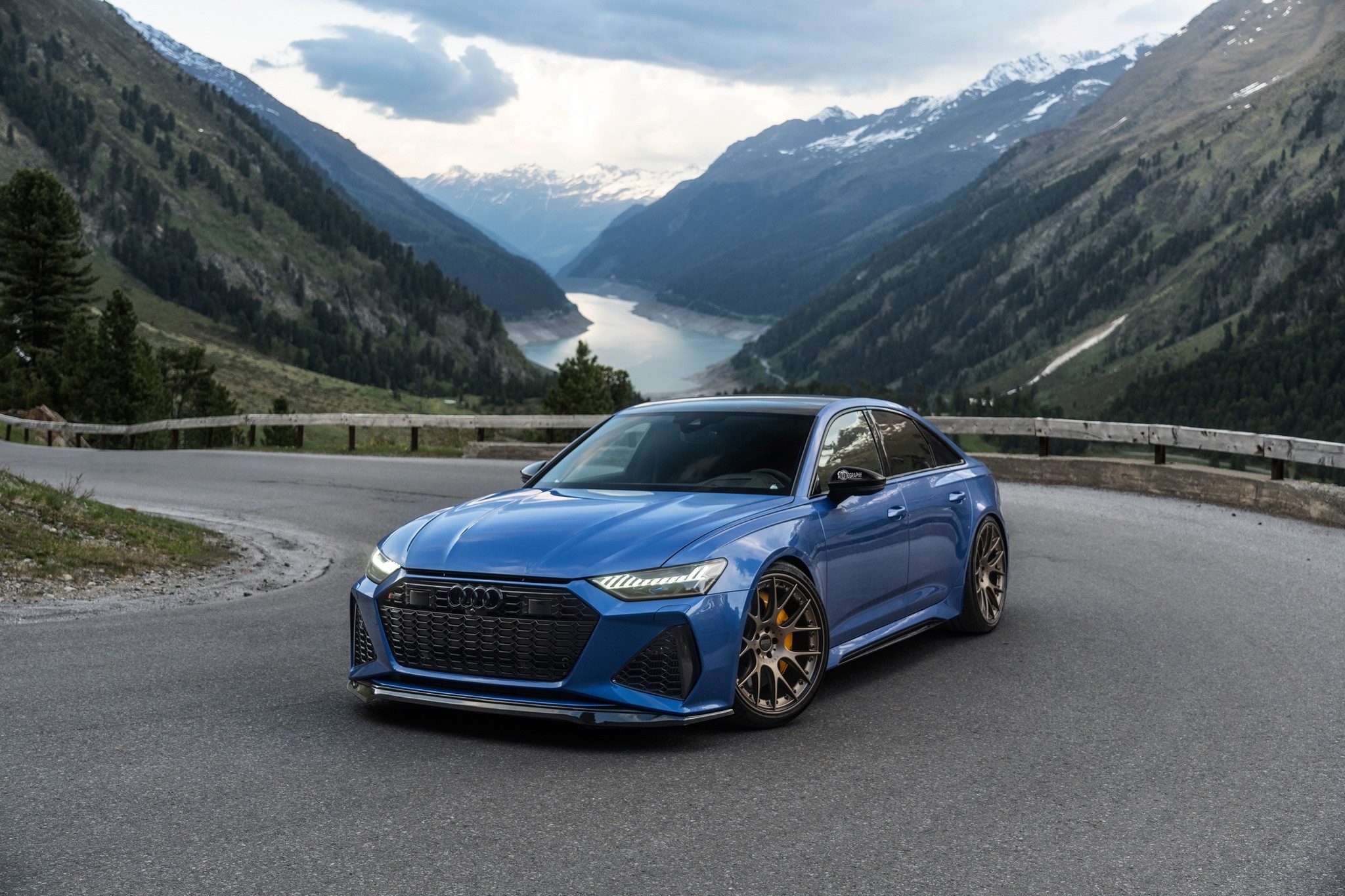 audi,  audi rs6,  audi rs,  audi rs 6,  rs 6,  rs6,  audi a6,  sedan,  xe do,  wagon,  rs6 avant,  rs 6 avant,  hieu suat cao,  sieu xe,  mercedes-amg,  amg,  bmw,  bmw m,  amg,  m5,  e63 anh 1