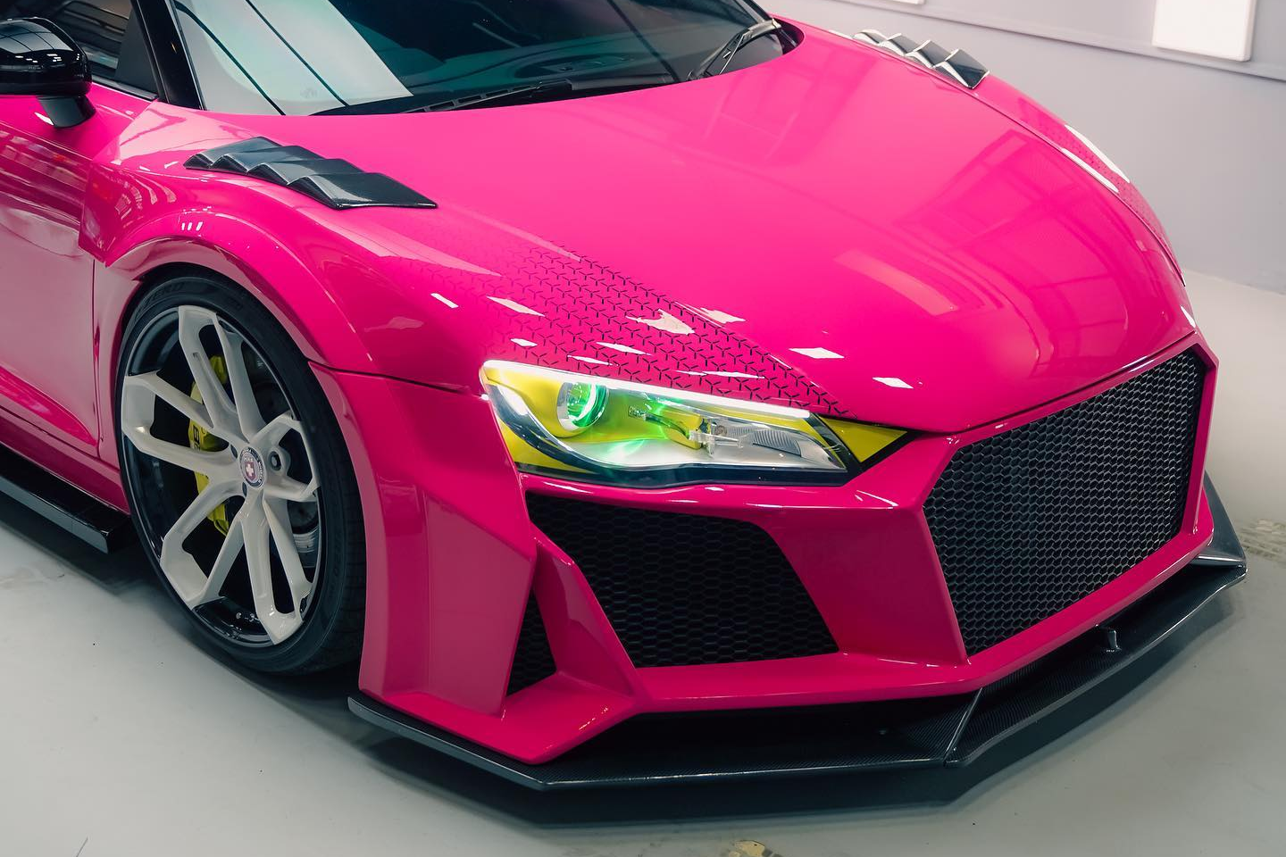 audi,  r8,  audi r8,  v8,  v10,  audi r8 v8,  audi r8 v10,  r8 v8,  r8 v10,  siêu xe,  xe thể thao,  lamborghini,  ferrari,  mclaren,  aston martin,  bugatti,  pagani,  koenigsegg,  maserati,  porsche,  xe độ,  thân rộng ảnh 11 audi,  r8,  audi r8,  v8,  v10,  audi r8 v8,  audi r8 v10,  r8 v8,  r8 v10,  sieu xe,  xe the thao,  lamborghini,  ferrari,  mclaren,  aston martin,  bugatti,  pagani,  koenigsegg,  maserati,  porsche,  xe do,  than rong anh 11