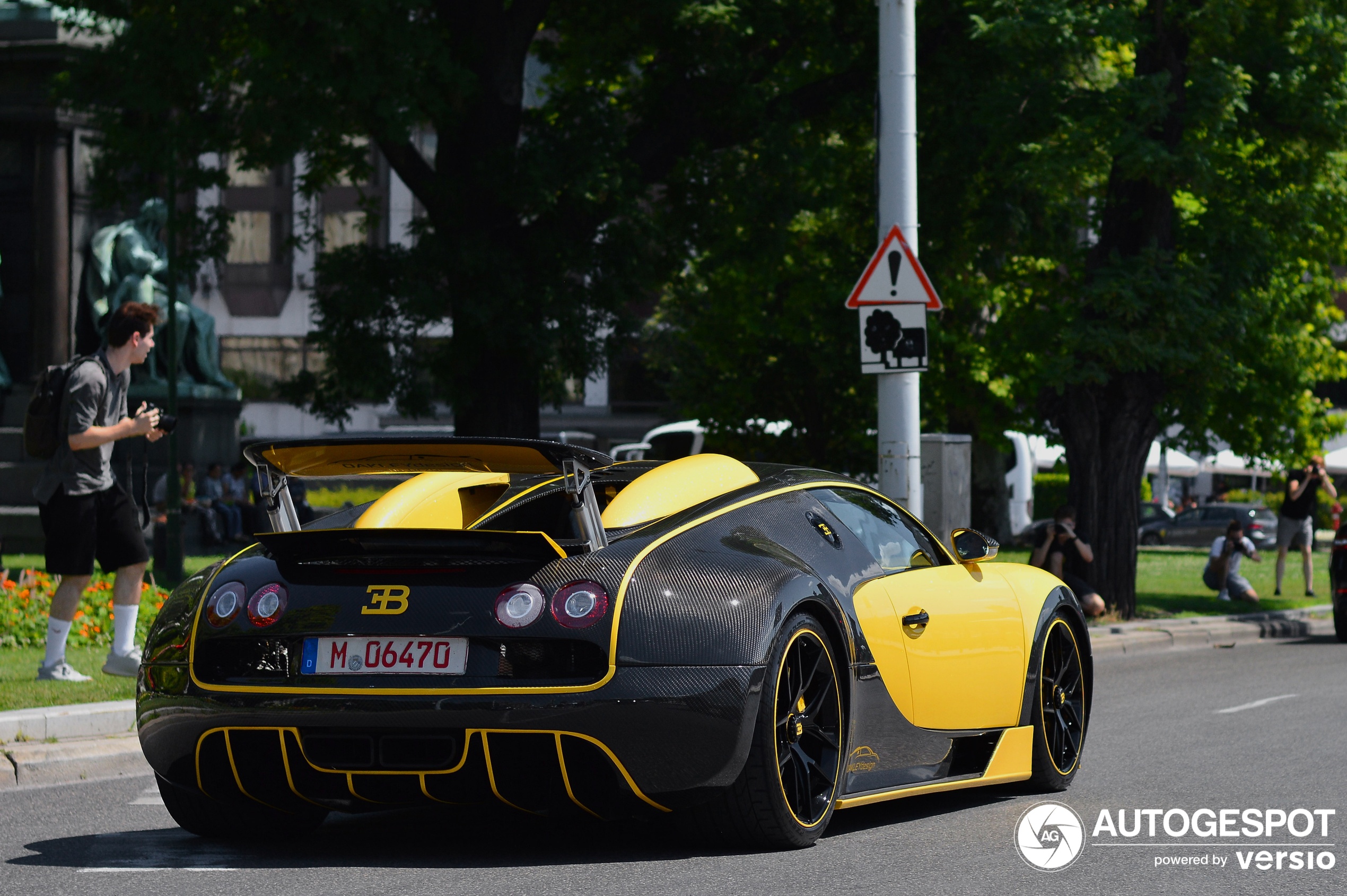 Bugatti,  veyron,  chiron,  divo,  centodieci,  veyron super sport,  chiron super sport,  chiron pur sport,  xe do,  sieu xe,  hypercar,  oakley design,  veyron oakley design,  pagani,  koenigsegg,  lamborghini,  ferrari,  mclaren,  aston martin,  porsche,  maserati anh 13