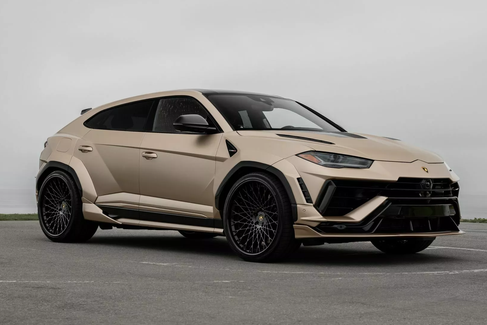 Lamborghini Urus ham ho voi goi do cua 1016 Industries hinh anh