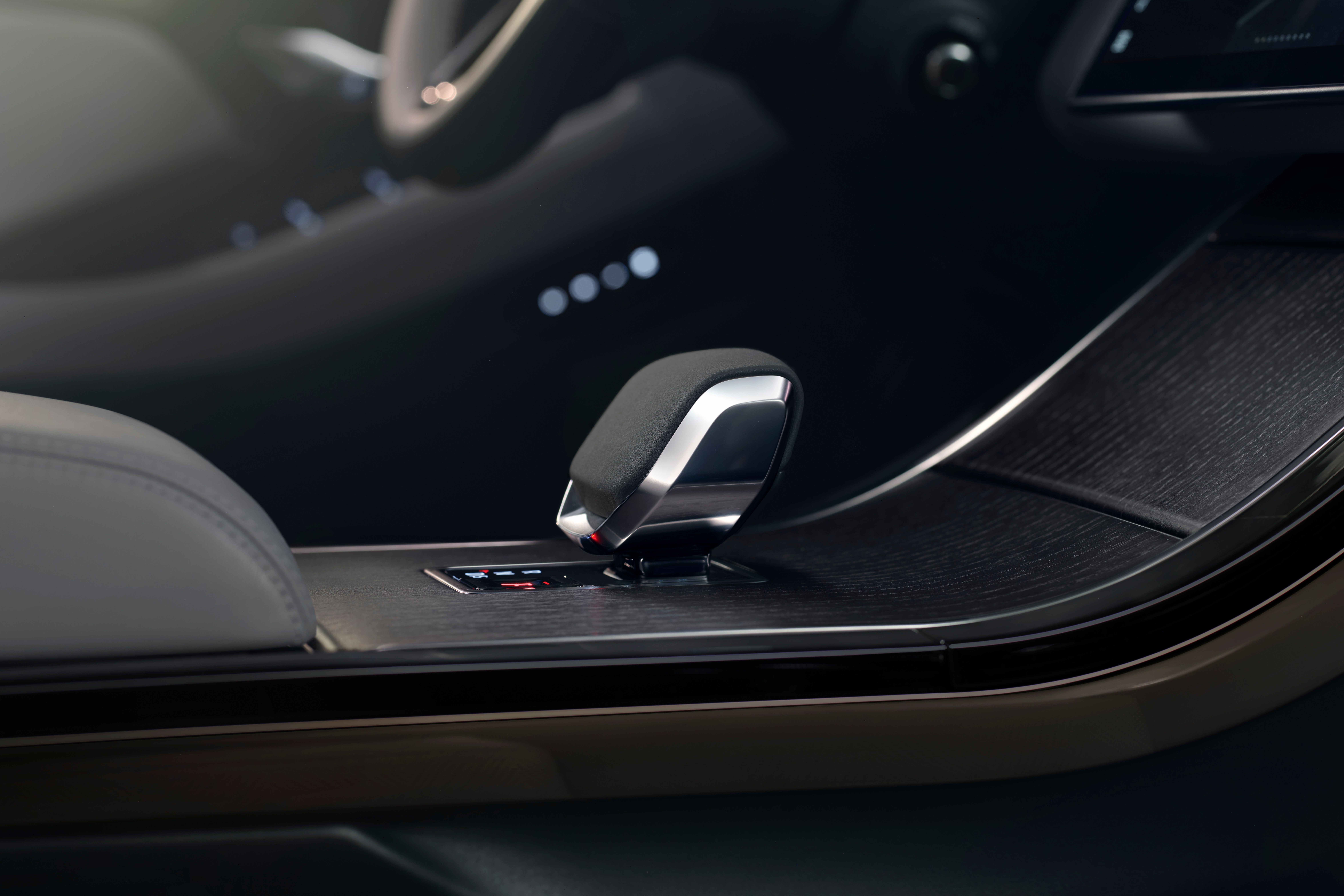 land rover,  range rover,  evoque,  range rover evoque,  land rover range rover,  suv,  dia hinh,  crossover,  jaguar,  mercedes,  bmw,  audi,  porsche,  maserati,  mercedes-benz,  jlr,  facelift,  evoque 2024 anh 13