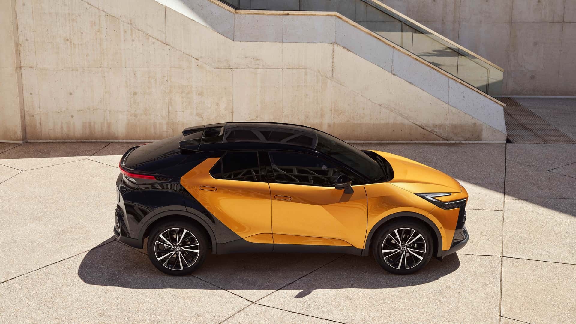 toyota,  c-hr,  toyota c-hr,  suv,  crossover,  hybrid,  châu âu ảnh 3 toyota,  c-hr,  toyota c-hr,  suv,  crossover,  hybrid,  chau au anh 3