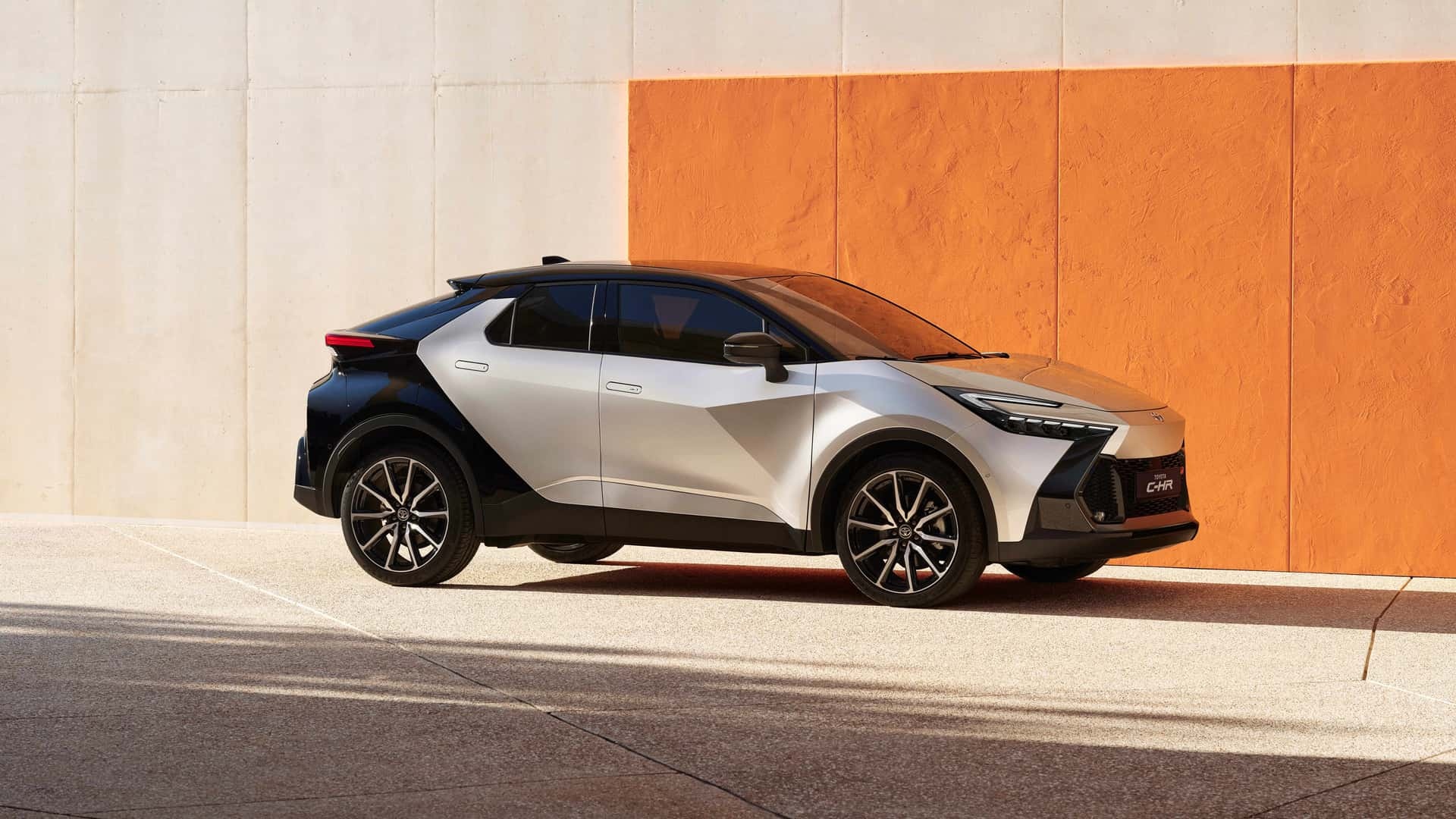 toyota,  c-hr,  toyota c-hr,  suv,  crossover,  hybrid,  châu âu ảnh 17 toyota,  c-hr,  toyota c-hr,  suv,  crossover,  hybrid,  chau au anh 17