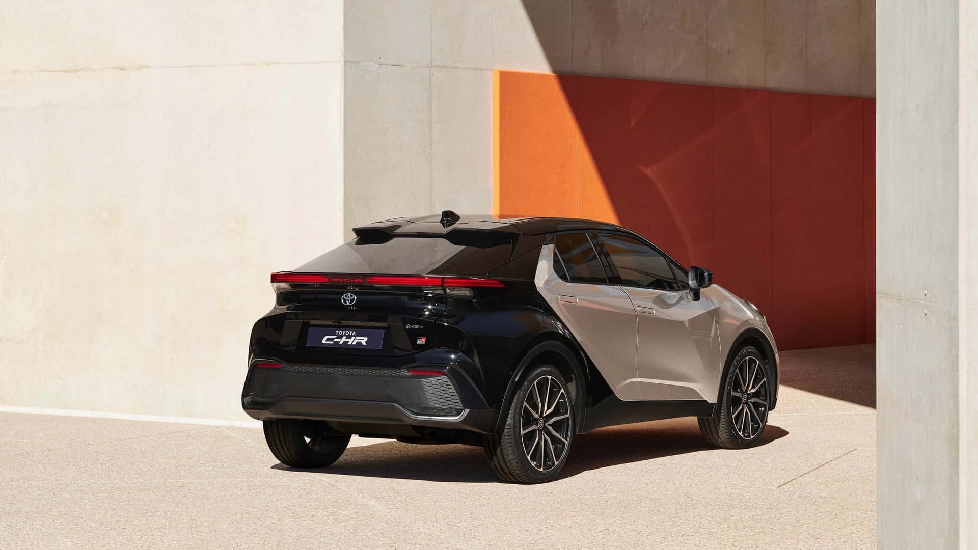 toyota,  c-hr,  toyota c-hr,  suv,  crossover,  hybrid,  châu âu ảnh 10 toyota,  c-hr,  toyota c-hr,  suv,  crossover,  hybrid,  chau au anh 10