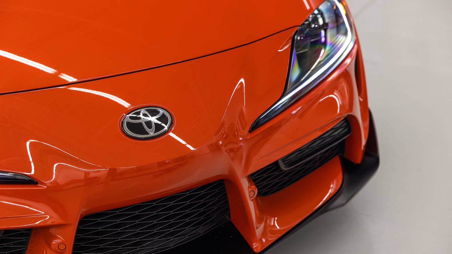 toyota,  supra,  toyota supra,  gr supra,  toyota gr supra,  gazoo racing,  fast & furious,  fast and furious,  45 anniversary,  supra 45 anniversary,  ky niem,  phien ban ky niem,  sieu xe,  xe the thao,  hypercar,  bmw,  bmw z4,  z4 anh 8