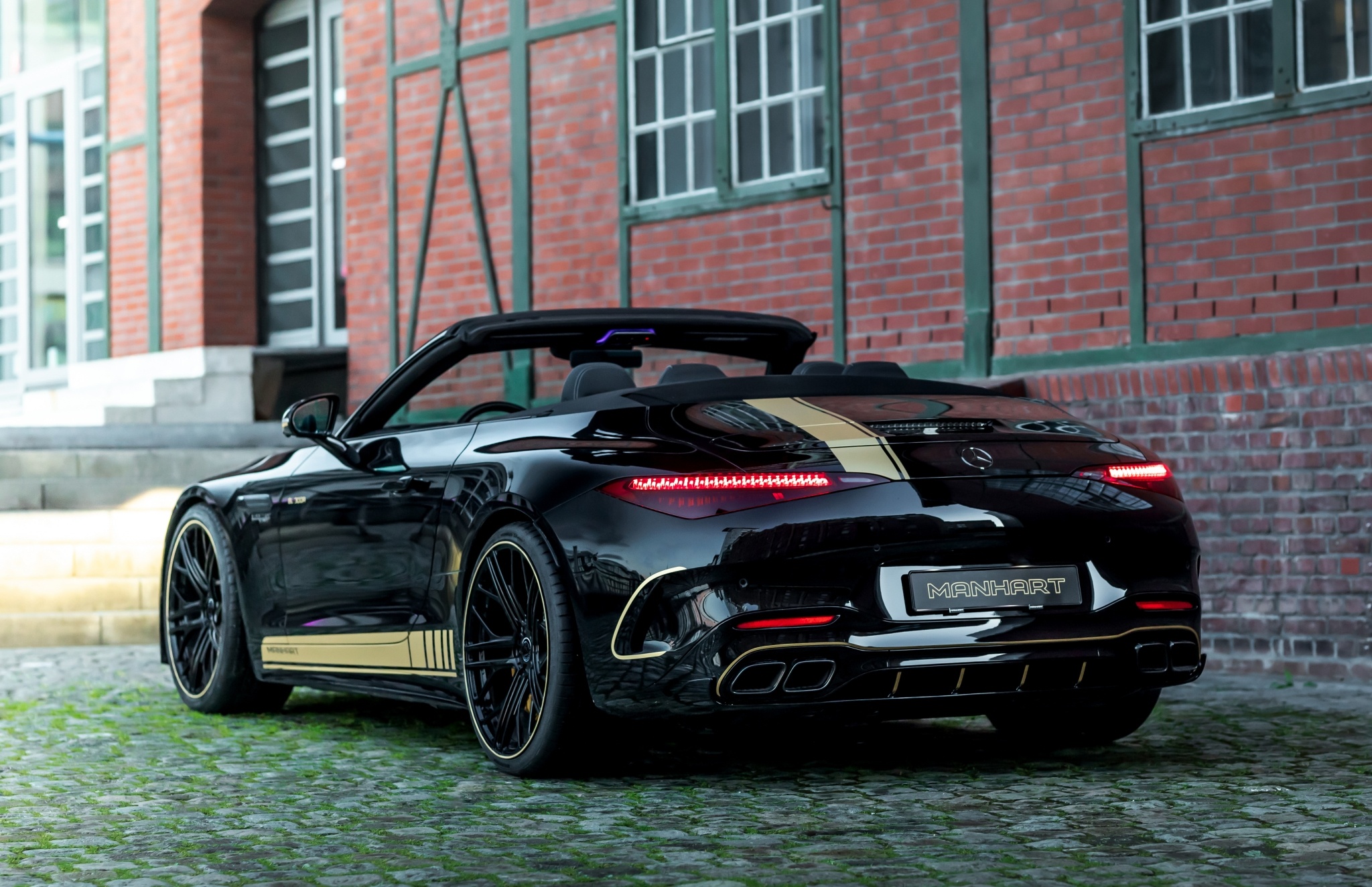 mercedes,  amg,  sl,  sl63,  sl 63,  amg sl,  amg sl63,  amg sl 63,  roadster,  sl43,  sl55,  sl 43,  sl 55,  xe do,  sieu xe,  xe hieu suat cao,  mercedes-amg,  benz,  mercedes-benz,  xe mui tran,  bmw,  audi,  manhart,  manhart sl 700 r anh 2