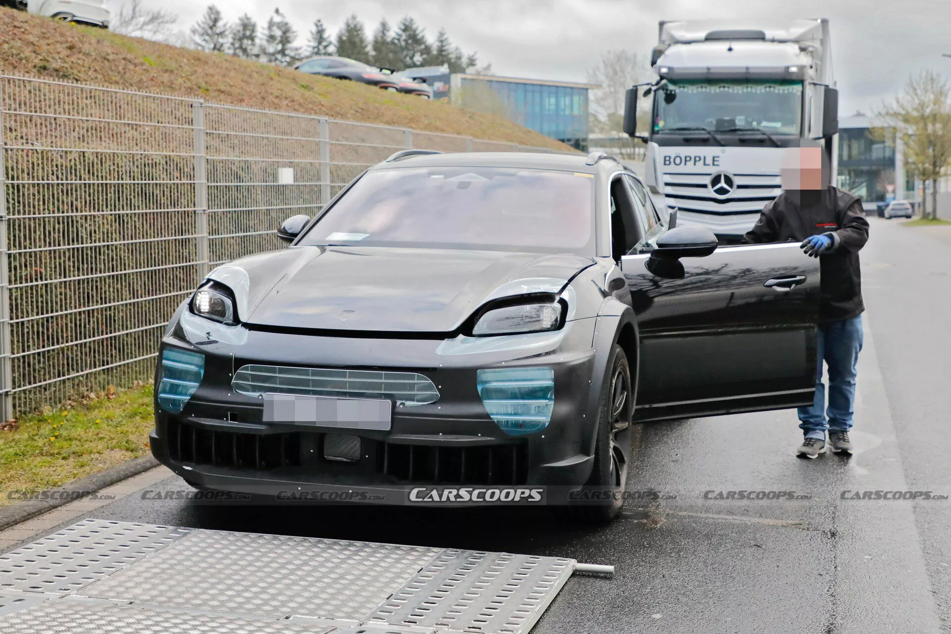 porsche,  cayenne,  macan,  cayenne ev,  macan ev,  xe dien,  suv,  cayenne dien,  macan dien,  ev anh 3