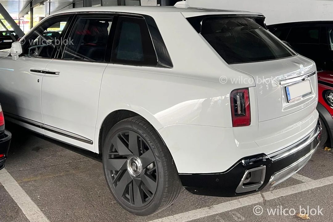rolls-royce,  cullinan,  phantom,  ghost,  sieu sang,  suv,  facelift,  nang cap anh 8