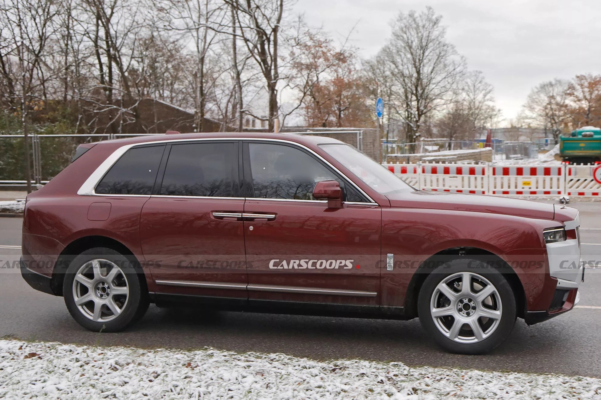 rolls-royce,  cullinan,  phantom,  ghost,  sieu sang,  suv,  facelift,  nang cap anh 7