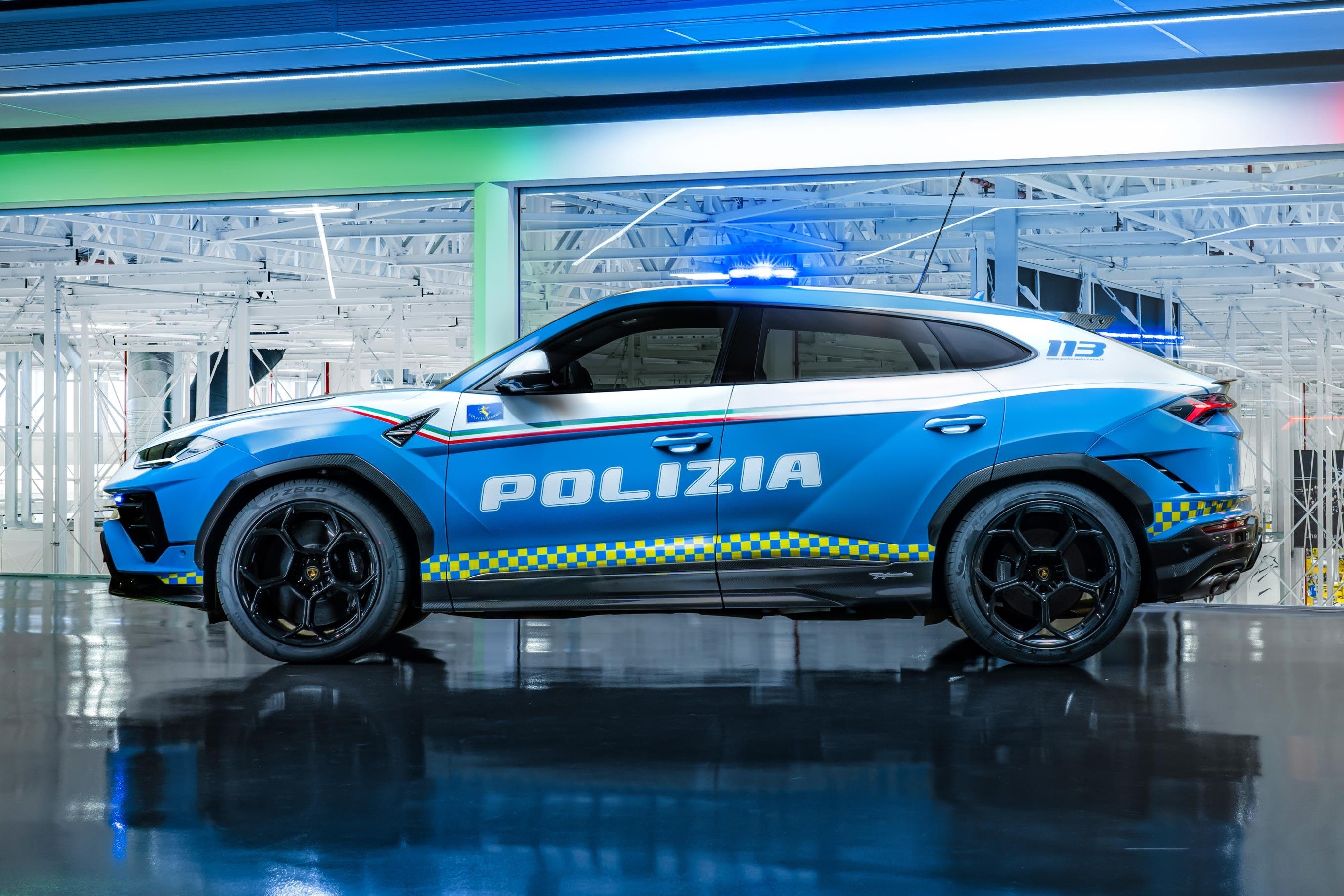 lamborghini,  urus,  performante,  canh sat,  canh sat italy,  polizia anh 3