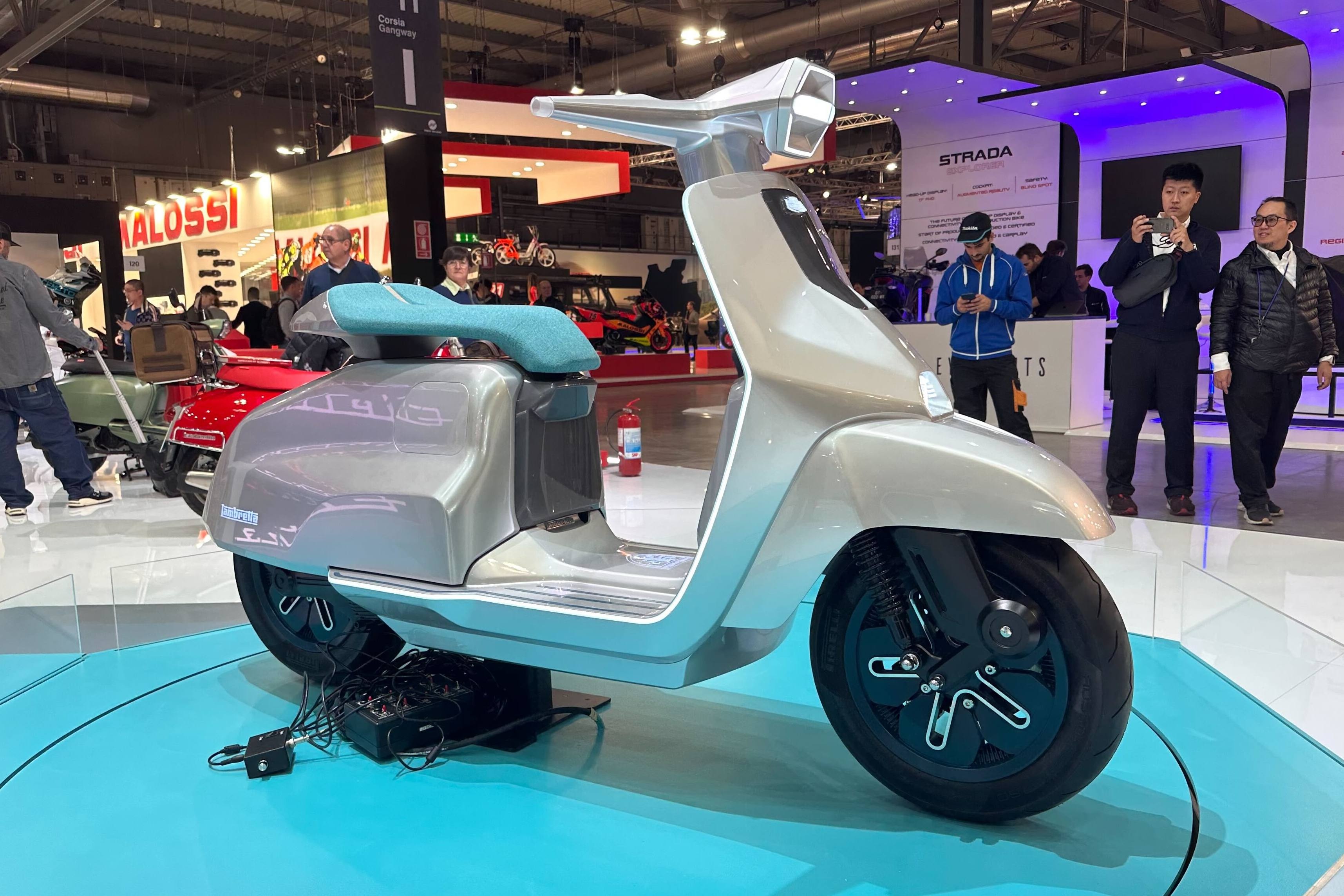 Lambretta Elettra - Ban concept scooter thuan dien day trien vong hinh anh