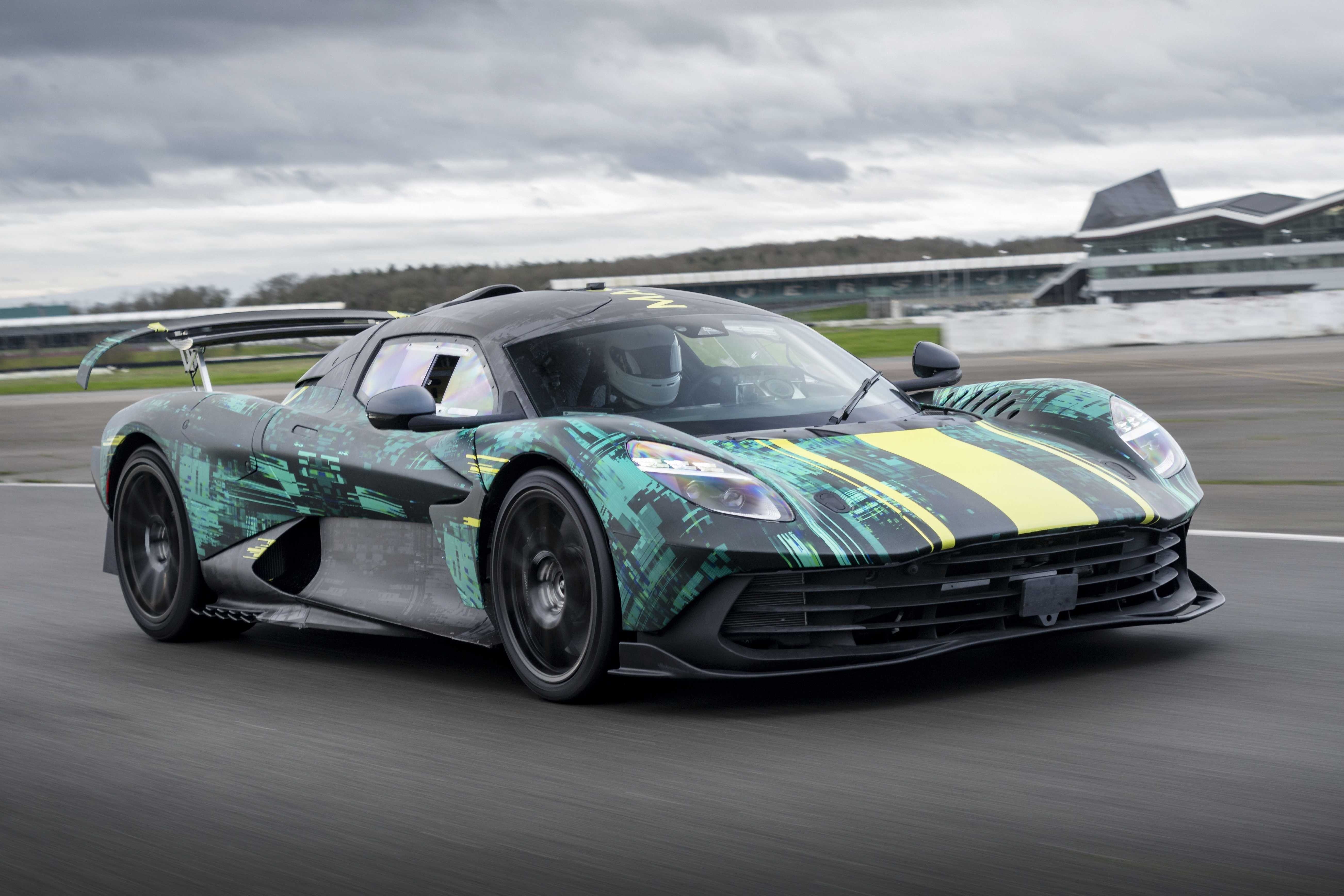 Sieu xe Aston Martin Valhalla sap ra ban chinh thuc hinh anh